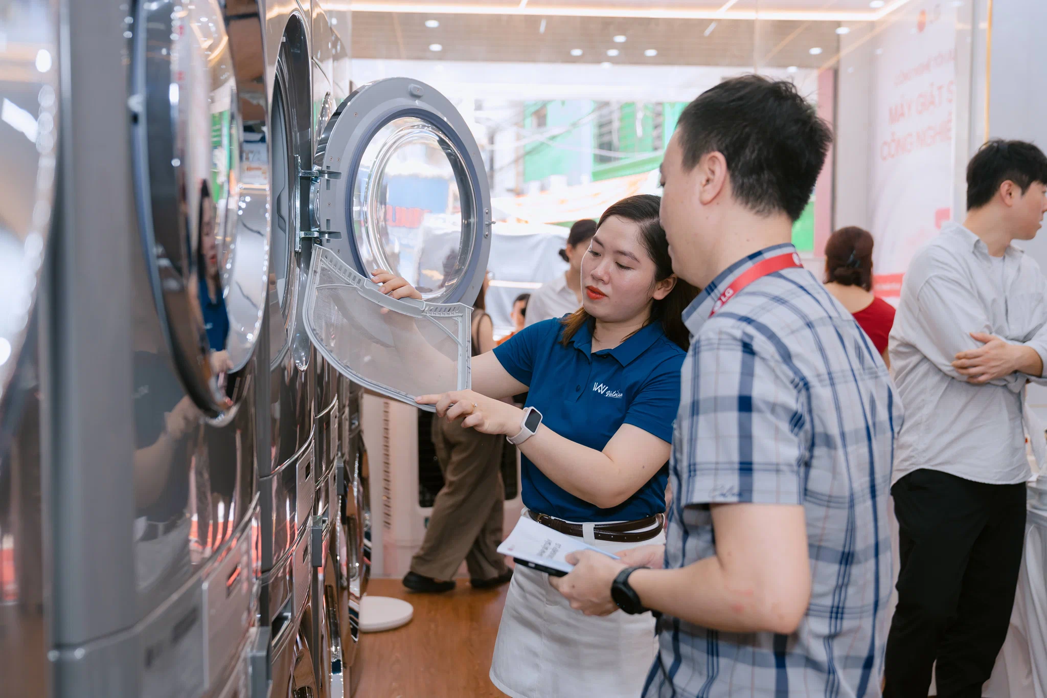 LG giới thiệu Bee Laundry, mô hình giặt sấy thông minh tại Hà Nội