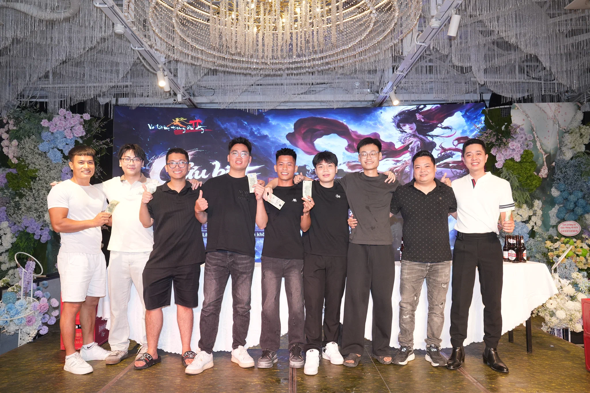 Gần 200 game thủ Võ Lâm Truyền Kỳ II hội ngộ sau gần 2 thập kỷ - “Cửu Biệt Quy Lai - Hữu Giai Tương Phùng”