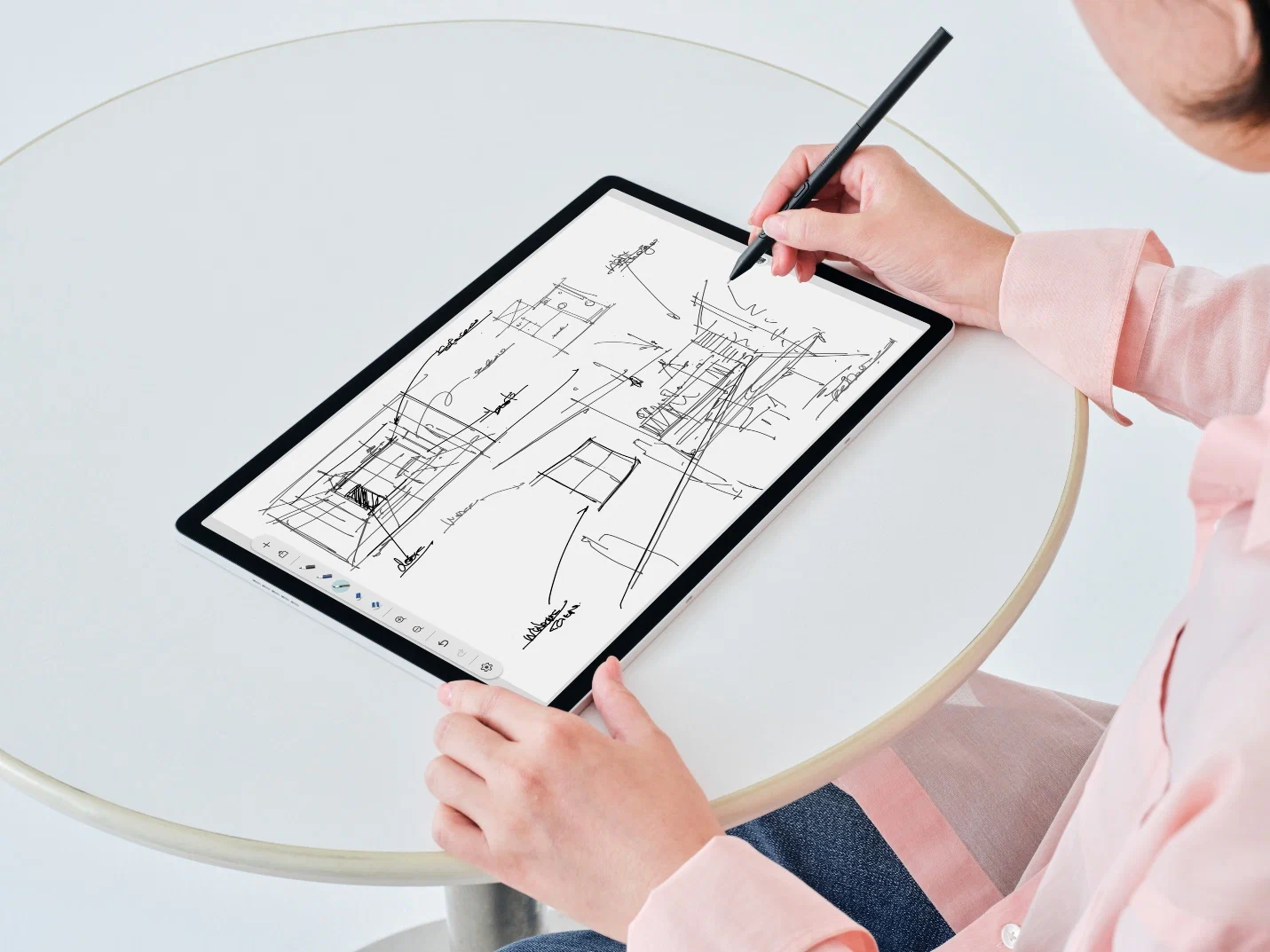 Wacom MovinkPad Pro 14 mở ra hướng mới cho thiết bị sáng tạo di động