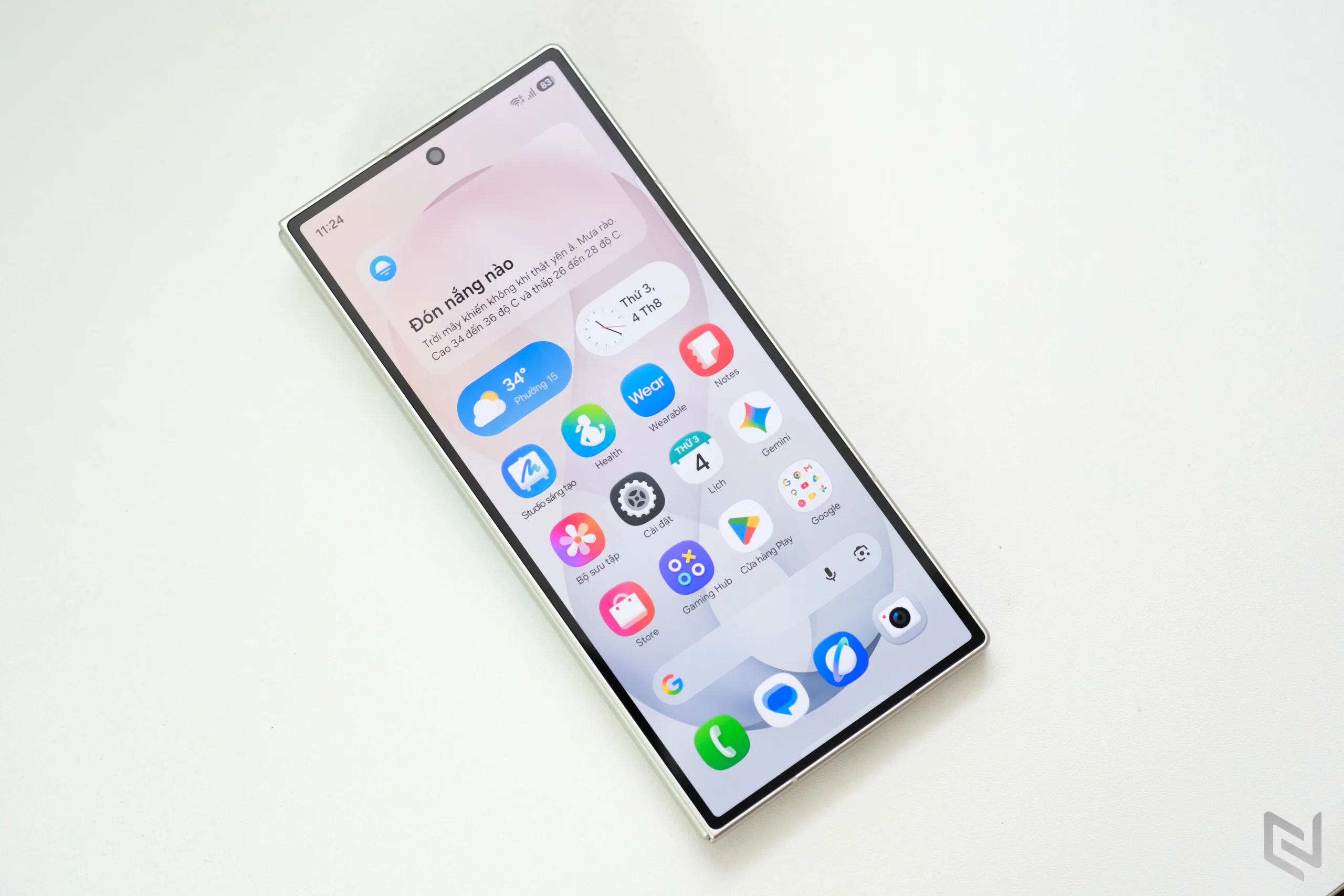 Cùng là Fold nhưng vì sao Z Fold8 và Z Fold8 Ultra lại khác nhau?