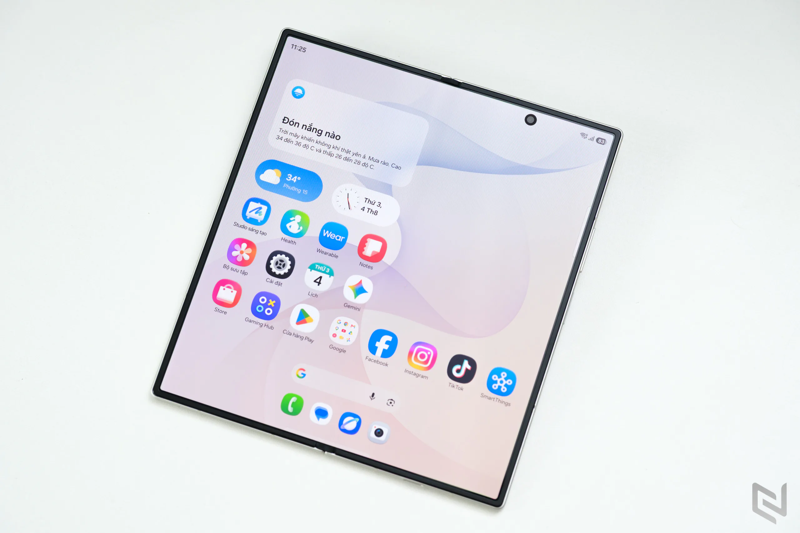 Cùng là Fold nhưng vì sao Z Fold8 và Z Fold8 Ultra lại khác nhau?