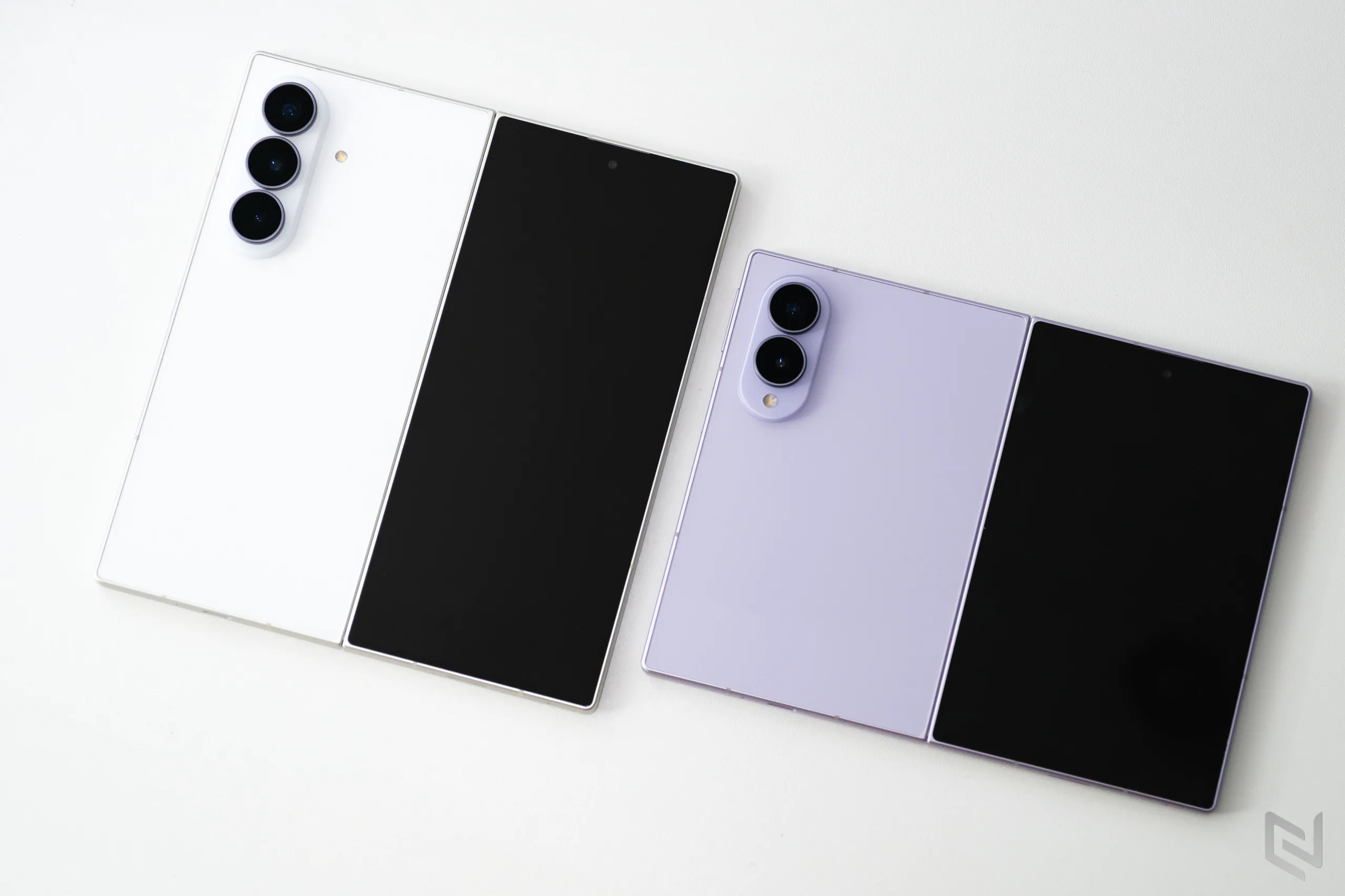 Cùng là Fold nhưng vì sao Z Fold8 và Z Fold8 Ultra lại khác nhau?
