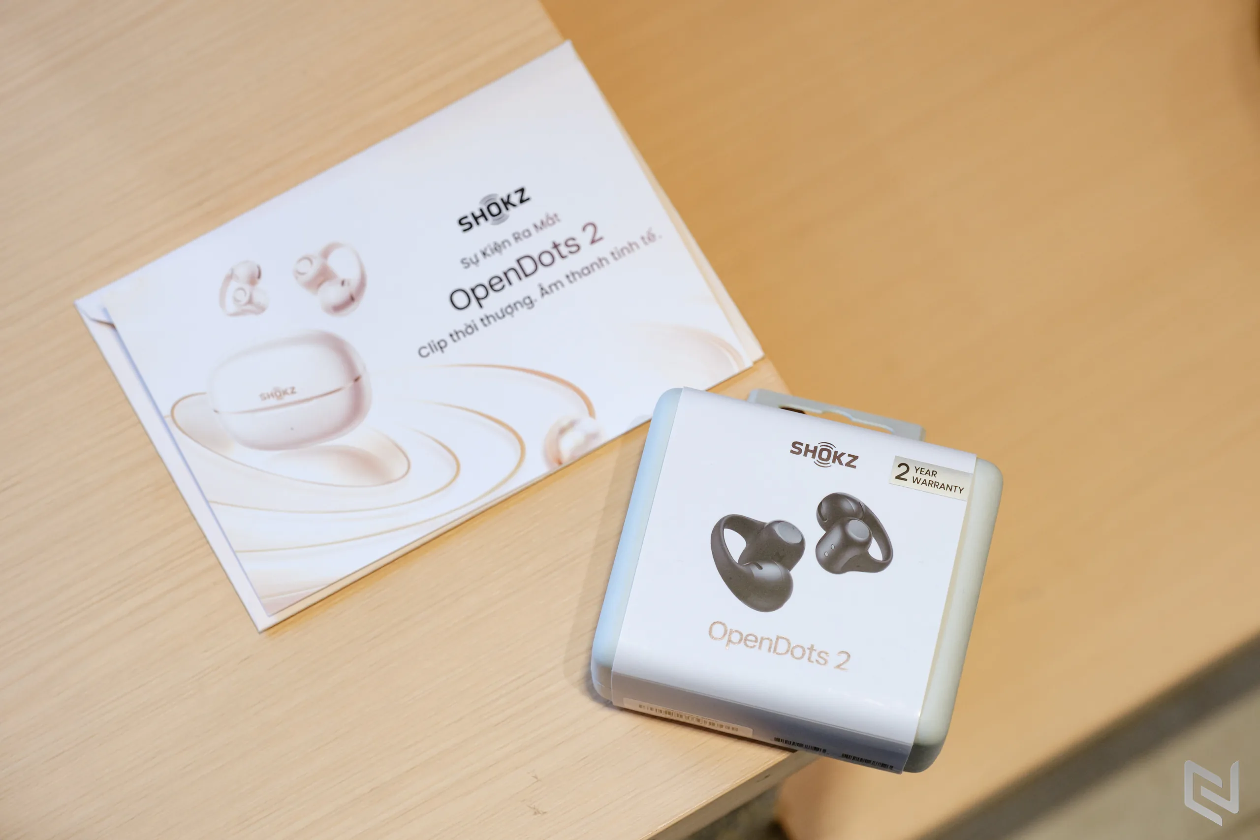 Đánh giá Shokz OpenDots 2, tai nghe open-ear 6 triệu đồng có gì đáng tiền?