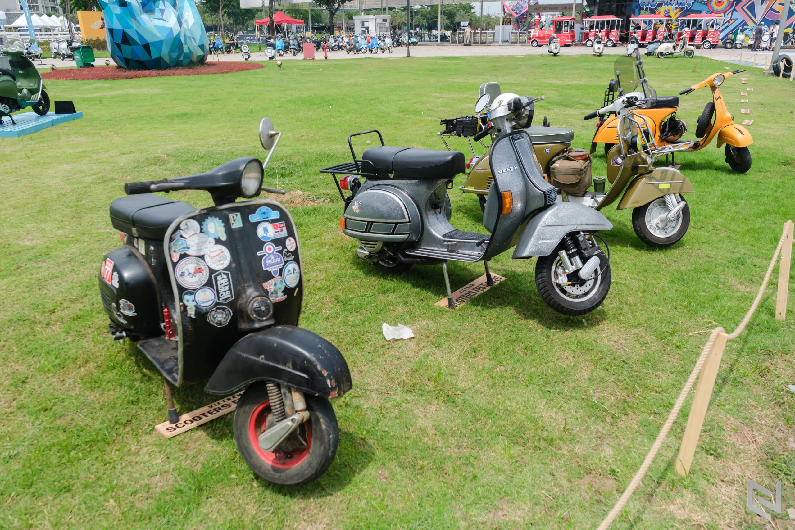 Piaggio Việt Nam cùng cộng đồng Vespisti lan tỏa di sản Vespa tại Vietnam Scooters Fest 2026