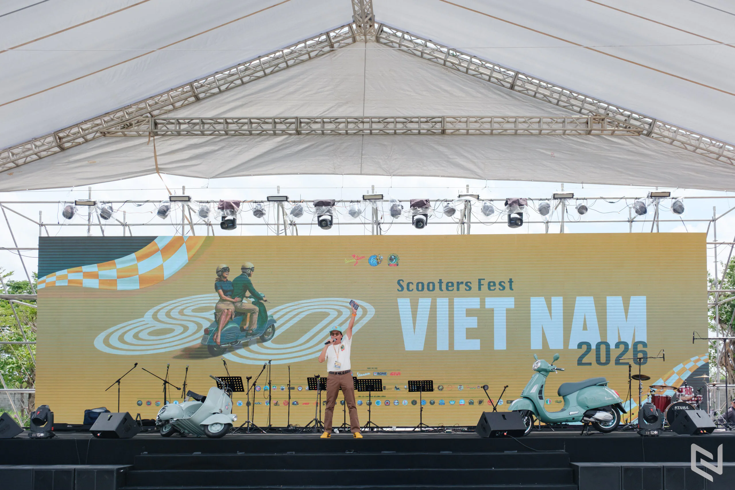 Piaggio Việt Nam cùng cộng đồng Vespisti lan tỏa di sản Vespa tại Vietnam Scooters Fest 2026