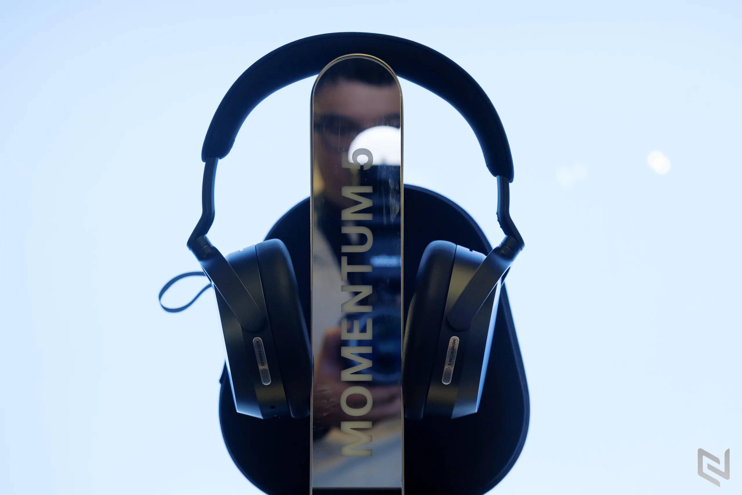 Sennheiser MOMENTUM 5 Wireless ra mắt tại Việt Nam với pin 57 giờ và Dolby Atmos