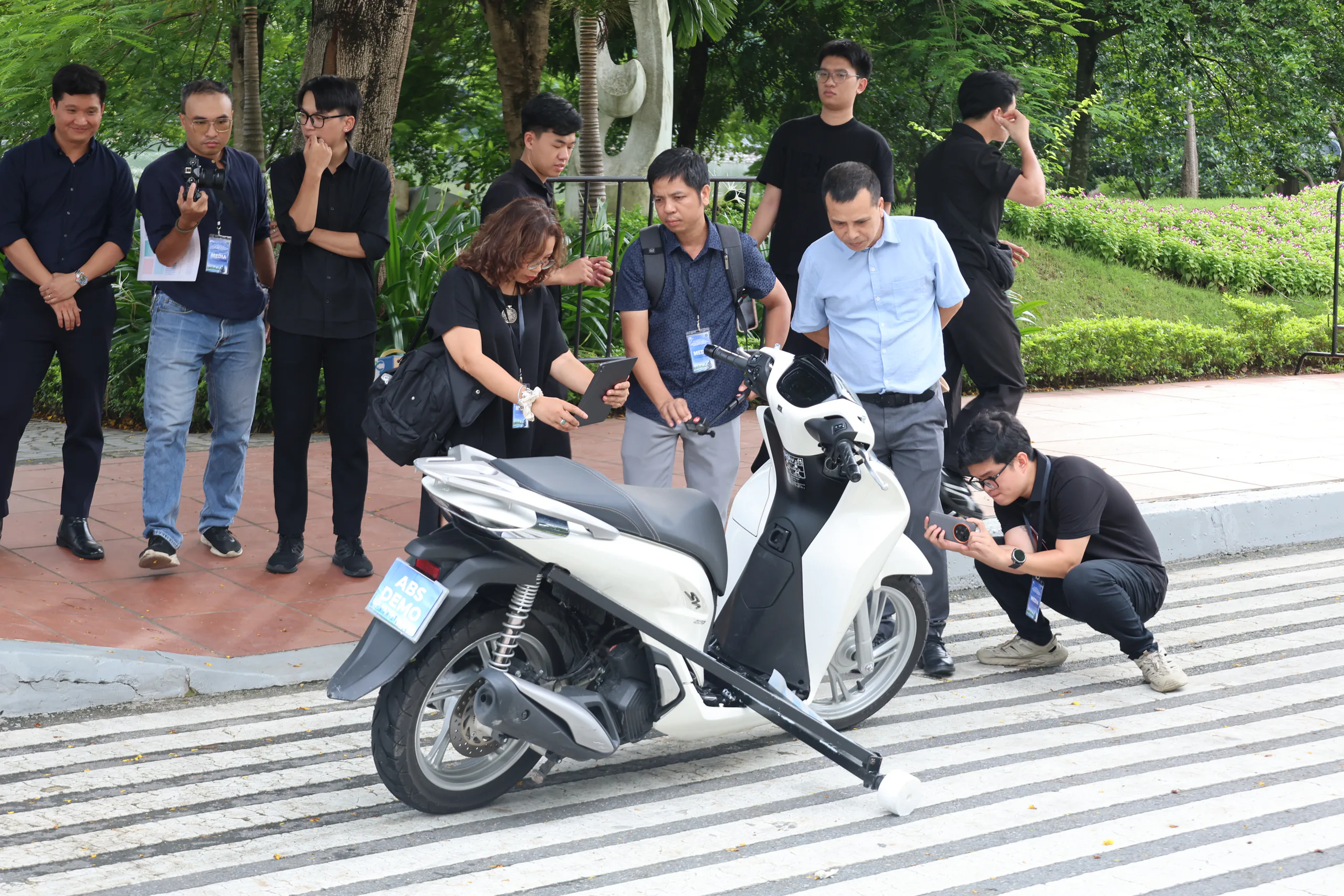 ABS cần được nhìn đúng vai trò trong hệ thống an toàn giao thông Việt Nam