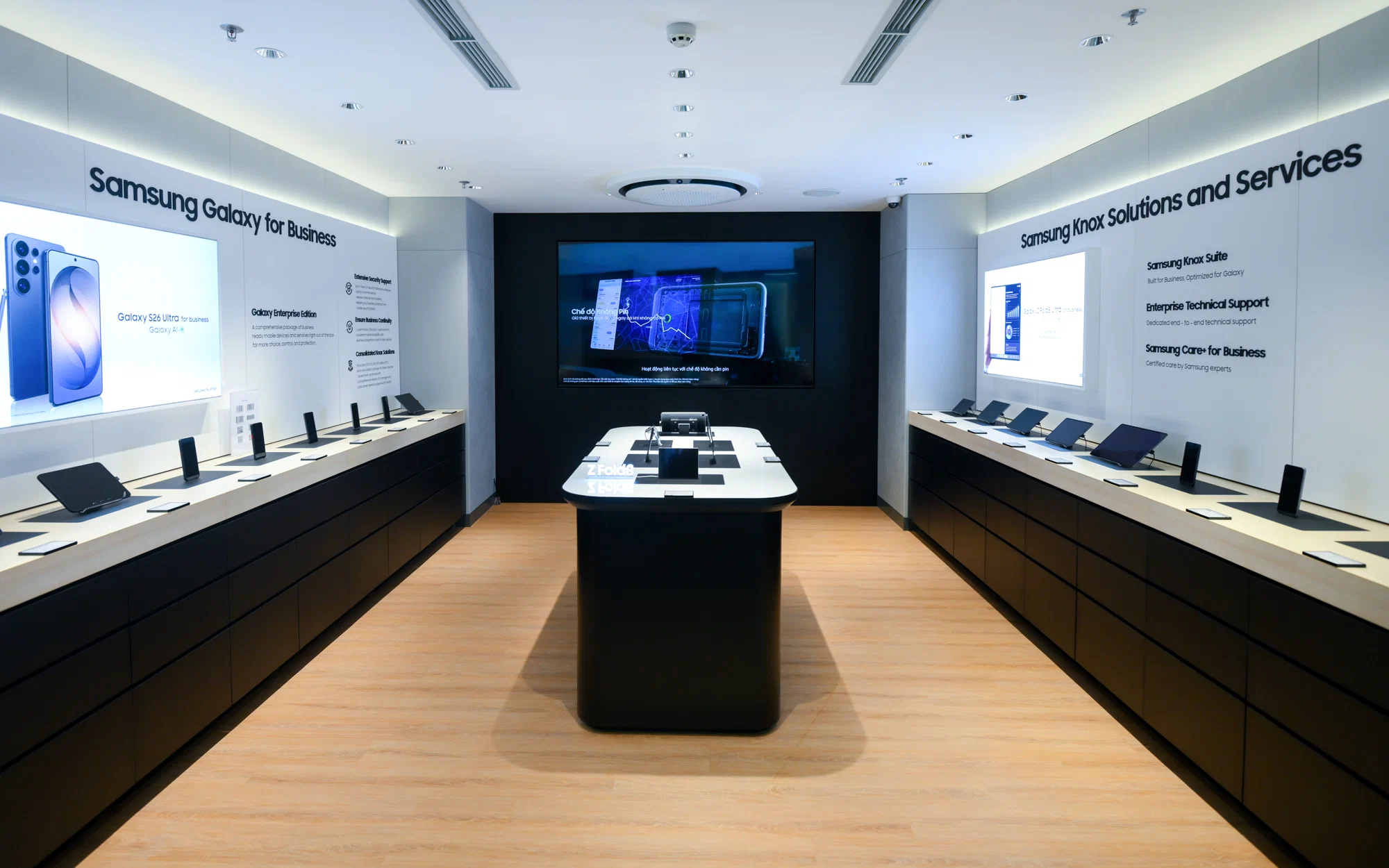 Samsung khai trương Business Experience Studio tại Hà Nội, mô phỏng giải pháp công nghệ cho 7 lĩnh vực