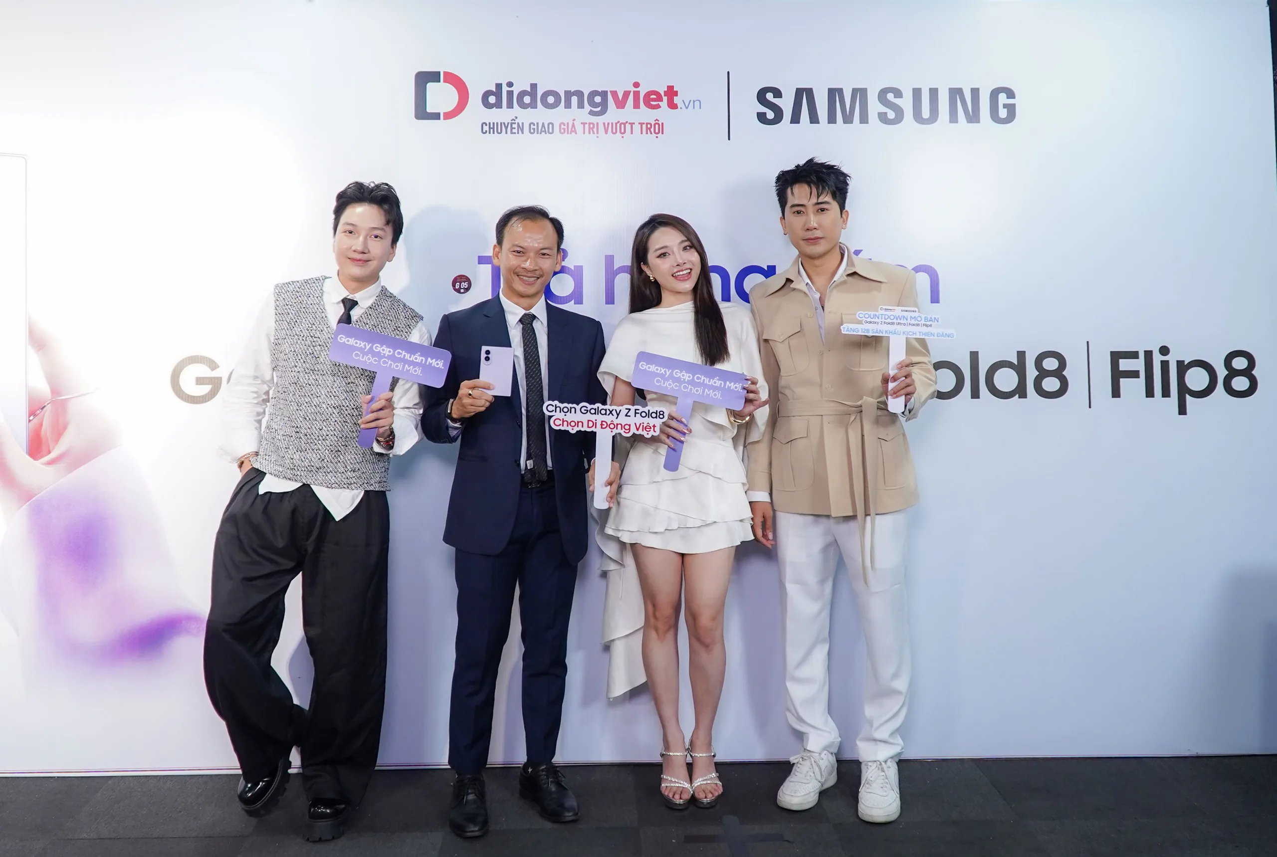 Di Động Việt mở bán Galaxy gập mới với ưu đãi đến 12 triệu đồng