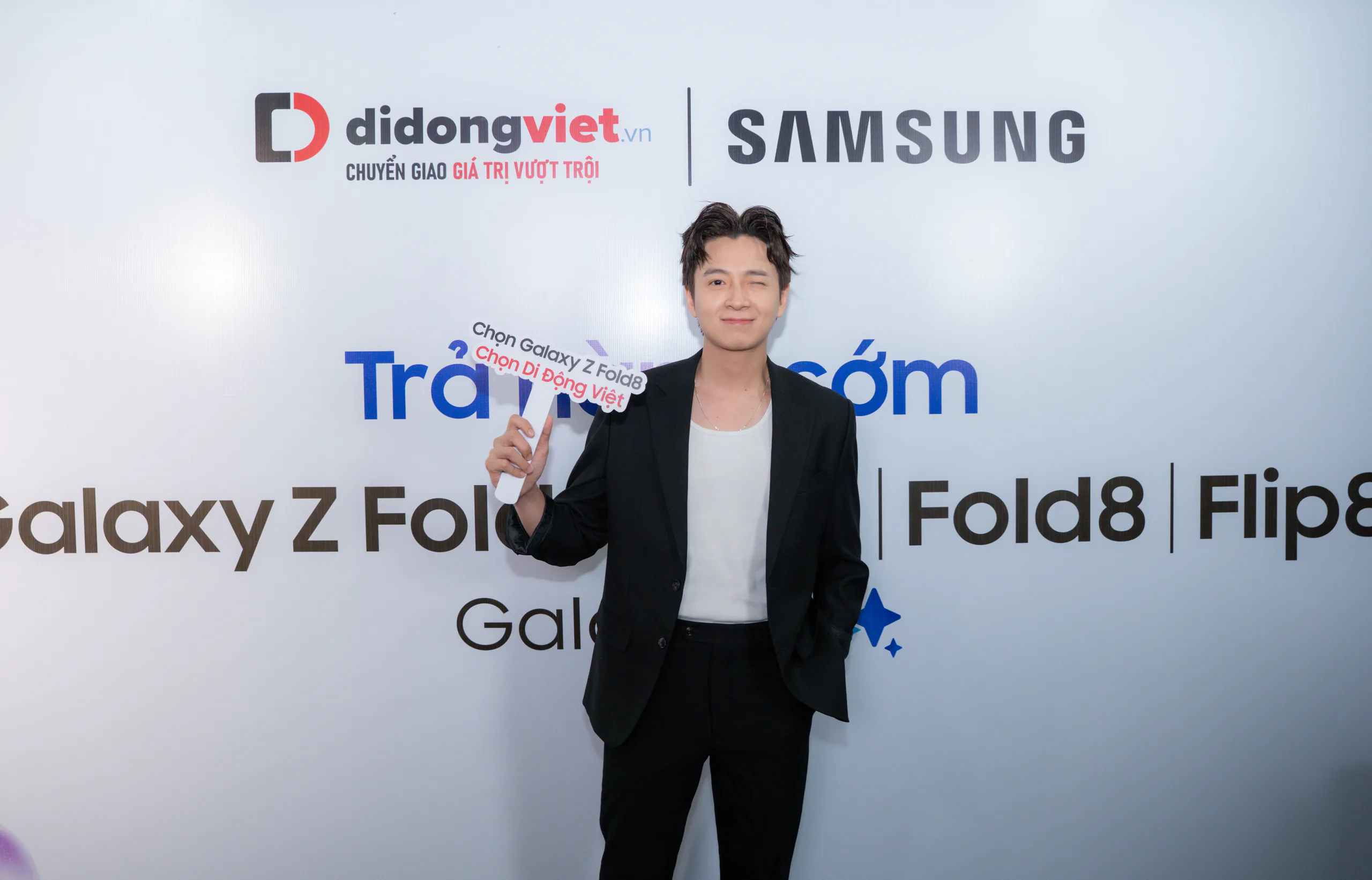 Di Động Việt mở bán Galaxy gập mới với ưu đãi đến 12 triệu đồng