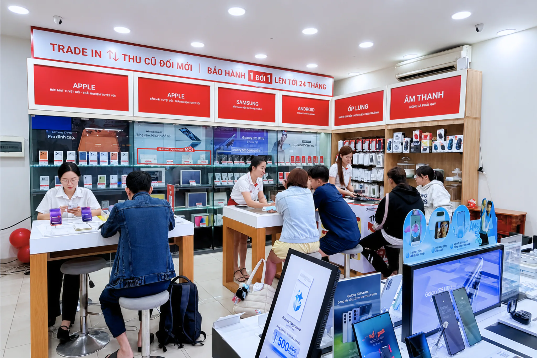 Thị trường máy cũ sôi động trước mùa flagship, giá thu có thể giảm 10-15% khi máy mới lên kệ