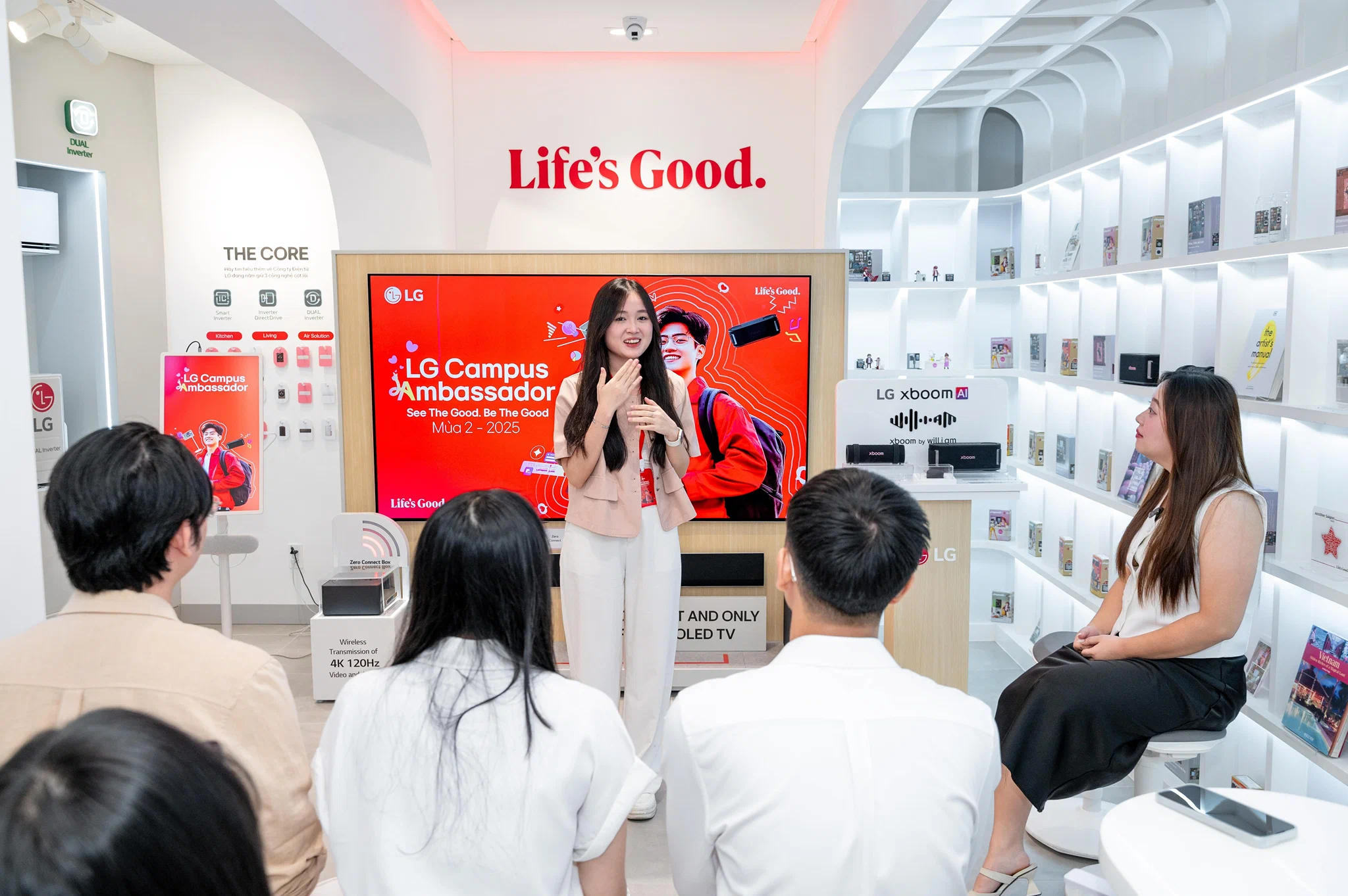LG khởi động Đại sứ Sinh viên 2026, tiếp sức giới trẻ "Định chất riêng, khơi bản lĩnh"
