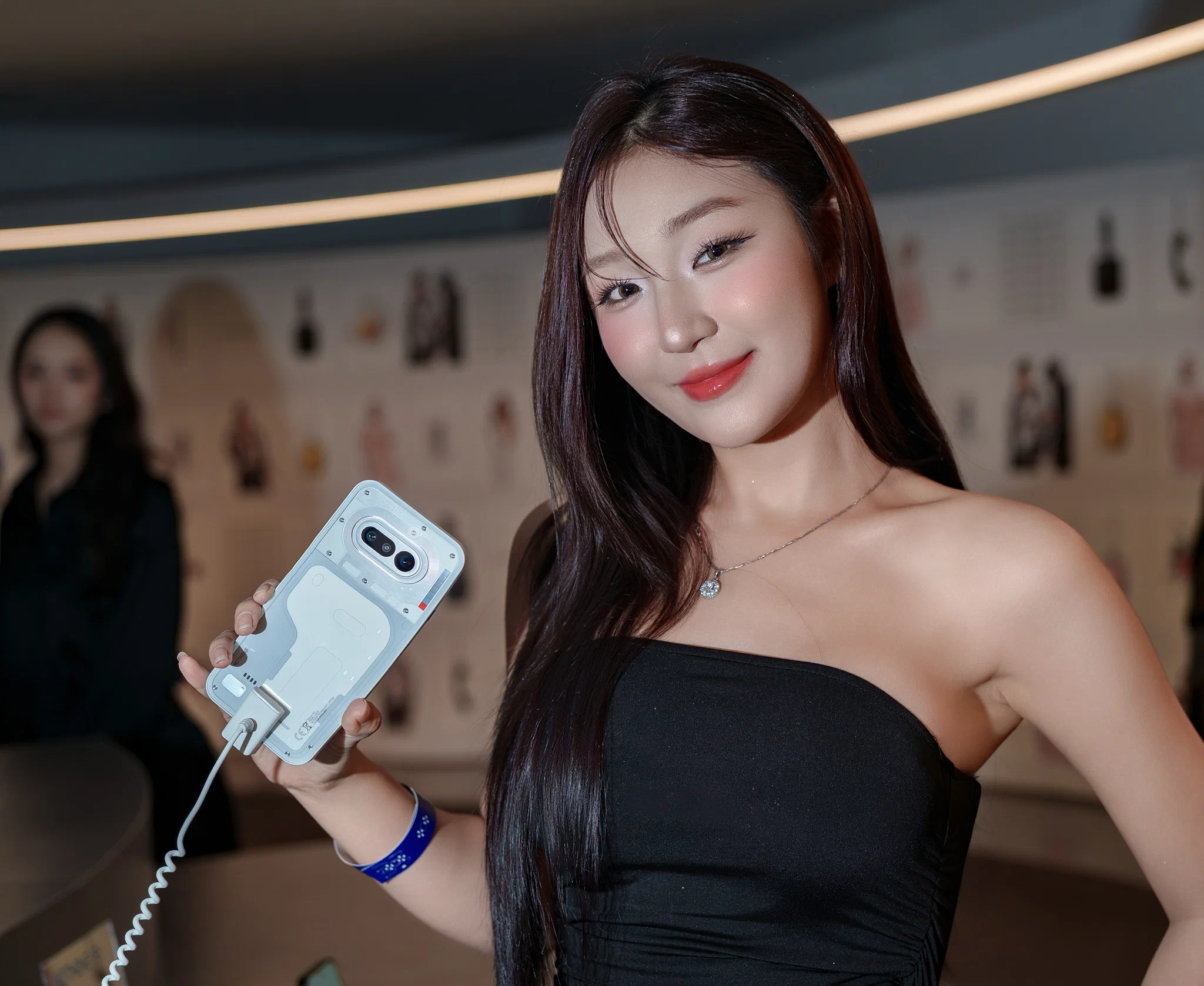 Nothing Phone (4a) Series ra mắt tại Việt Nam với hiệu ứng Glyph độc đáo