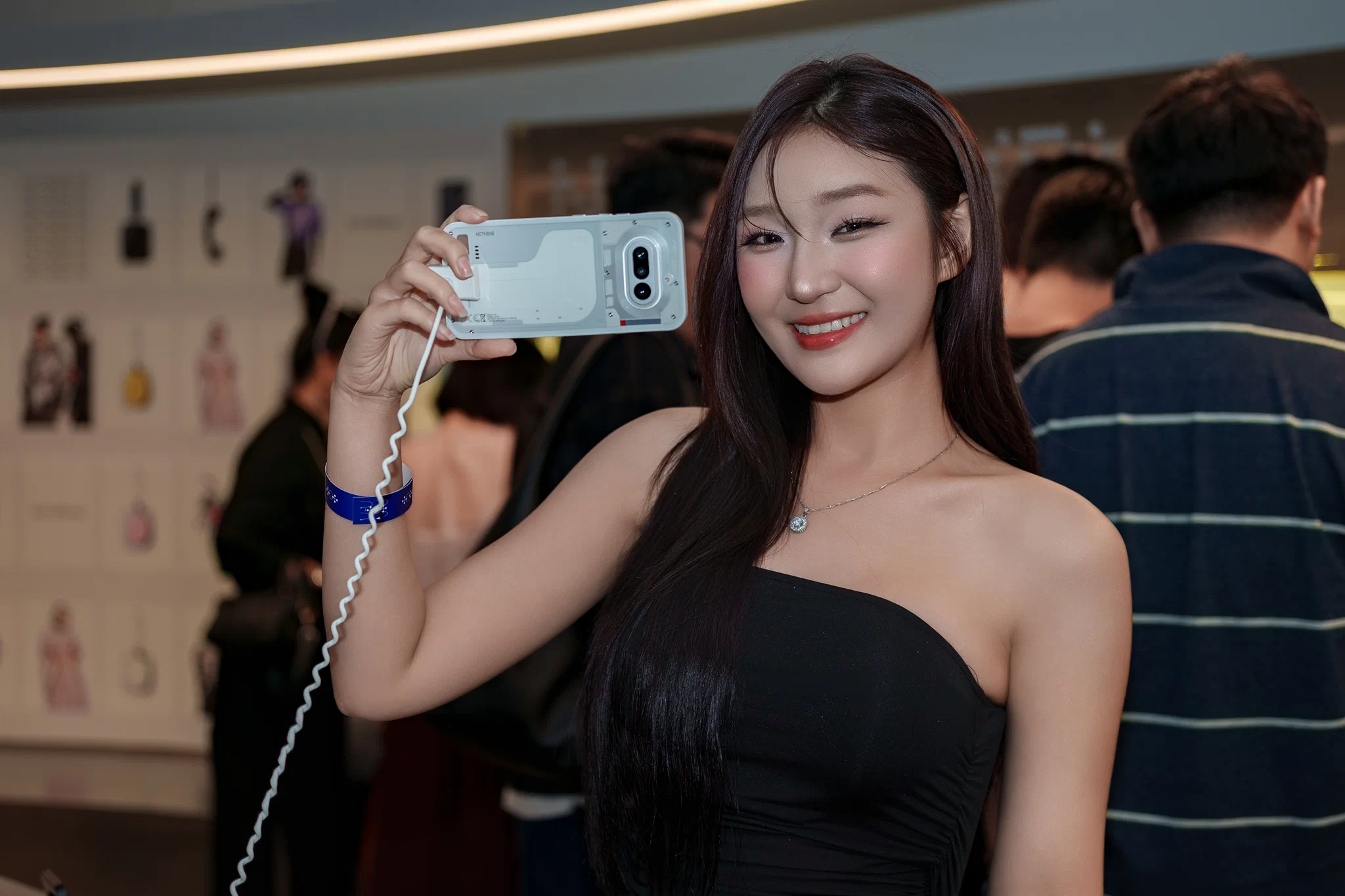 Nothing Phone (4a) Series ra mắt tại Việt Nam với hiệu ứng Glyph độc đáo