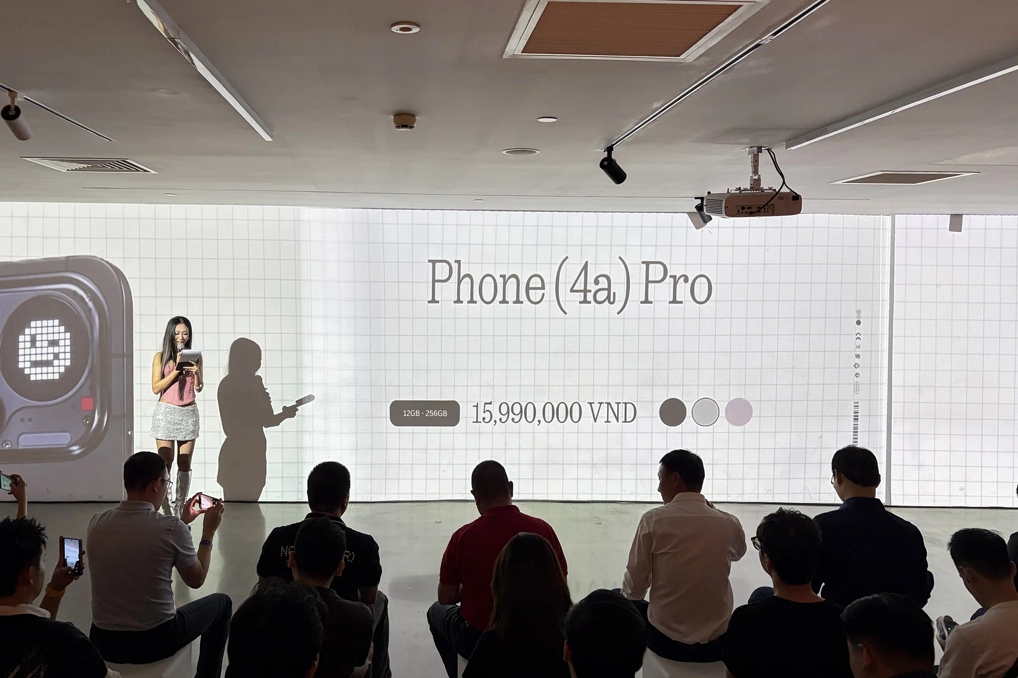 Nothing Phone (4a) Series ra mắt tại Việt Nam với hiệu ứng Glyph độc đáo