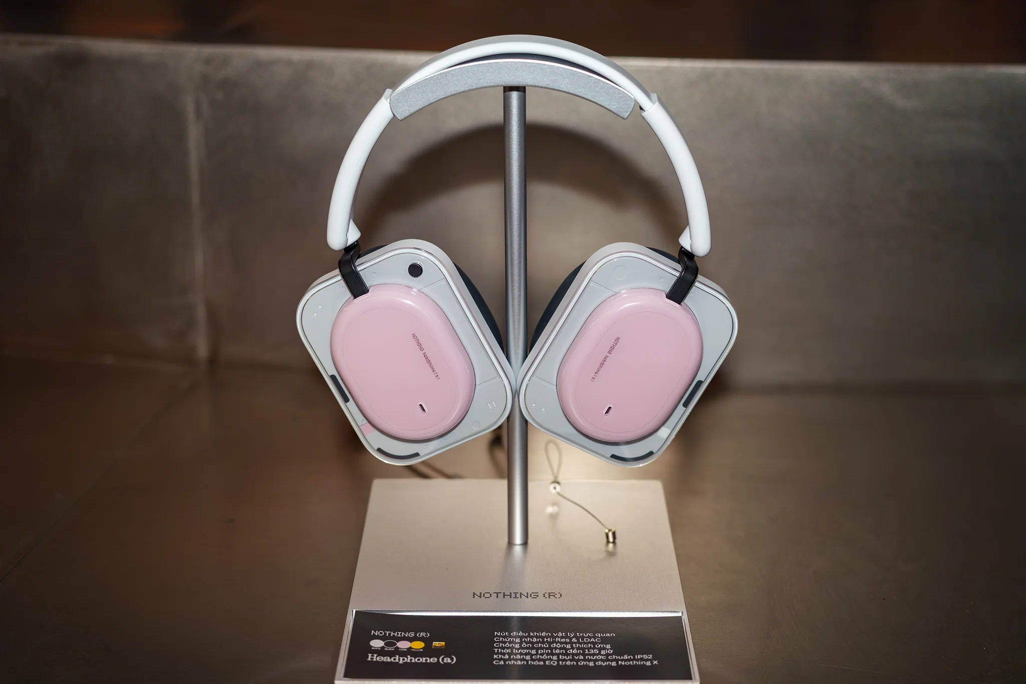 Nothing Headphone (a) ra mắt tại Việt Nam với 4 màu và thời lượng pin đến 135 giờ