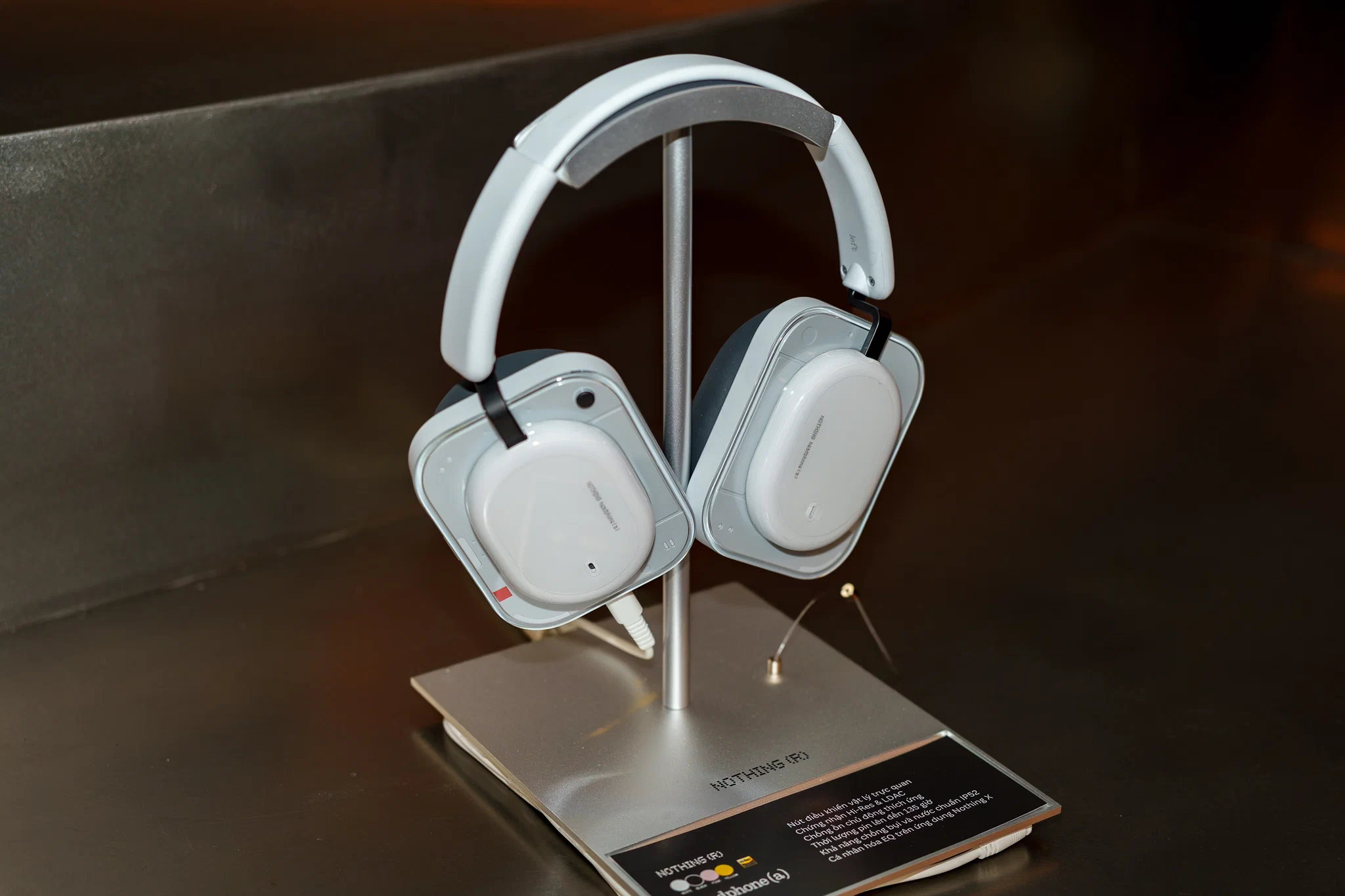 Nothing Headphone (a) ra mắt tại Việt Nam với 4 màu và thời lượng pin đến 135 giờ