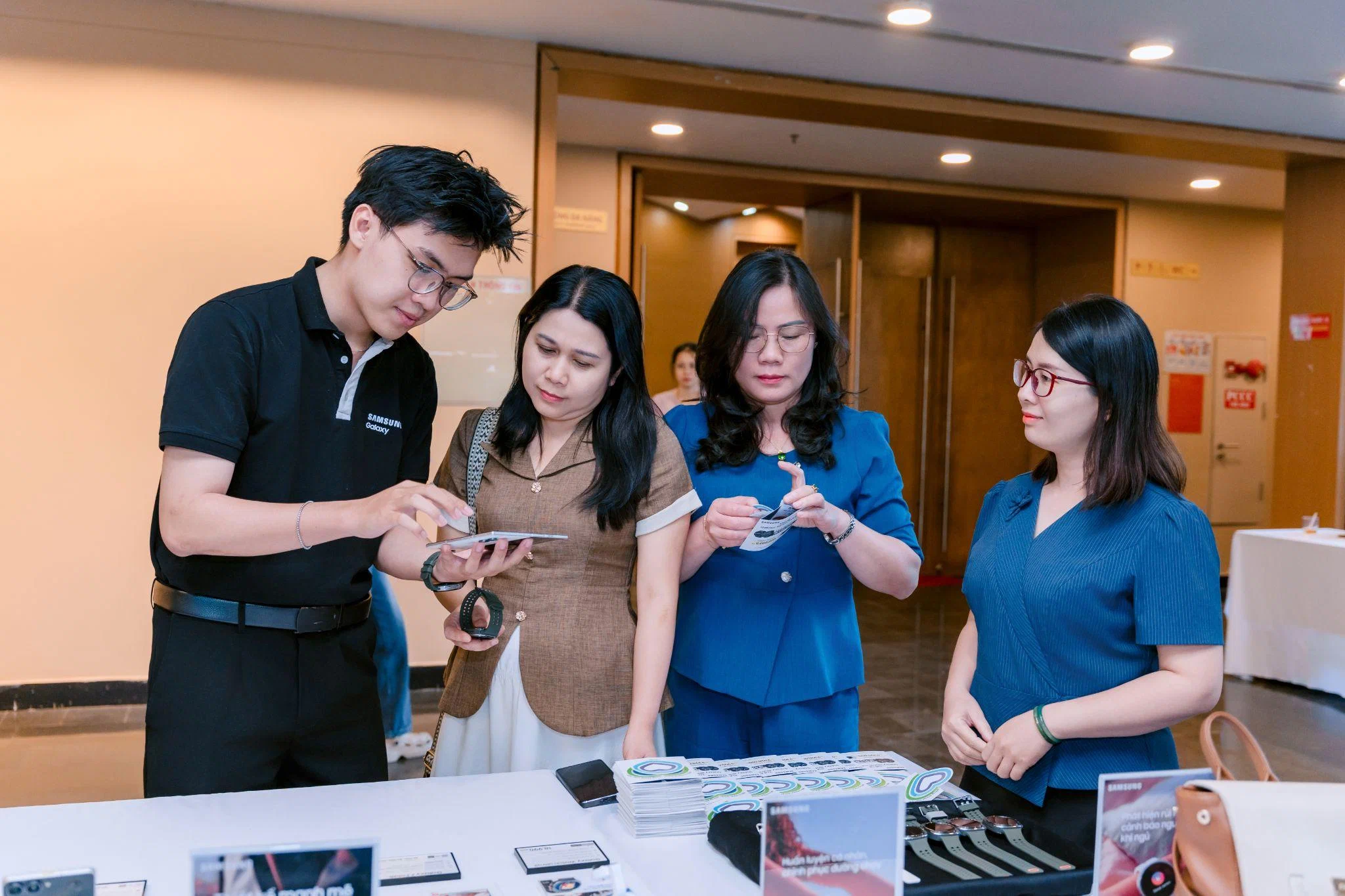 Samsung chia sẻ cách AI cá nhân hóa hỗ trợ chăm sóc sức khỏe chủ động tại Việt Nam