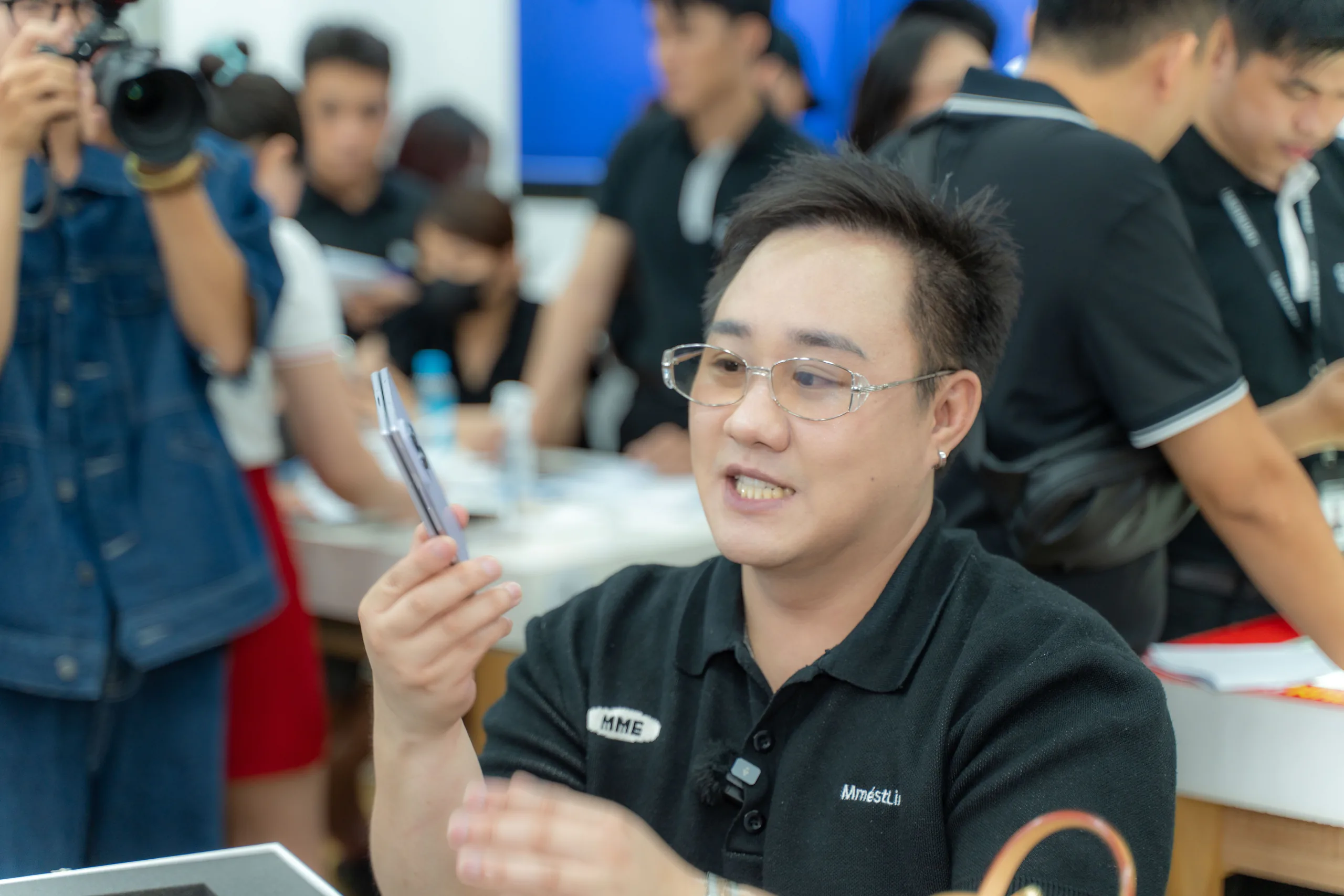 Di Động Việt mở bán Galaxy gập mới với ưu đãi đến 12 triệu đồng