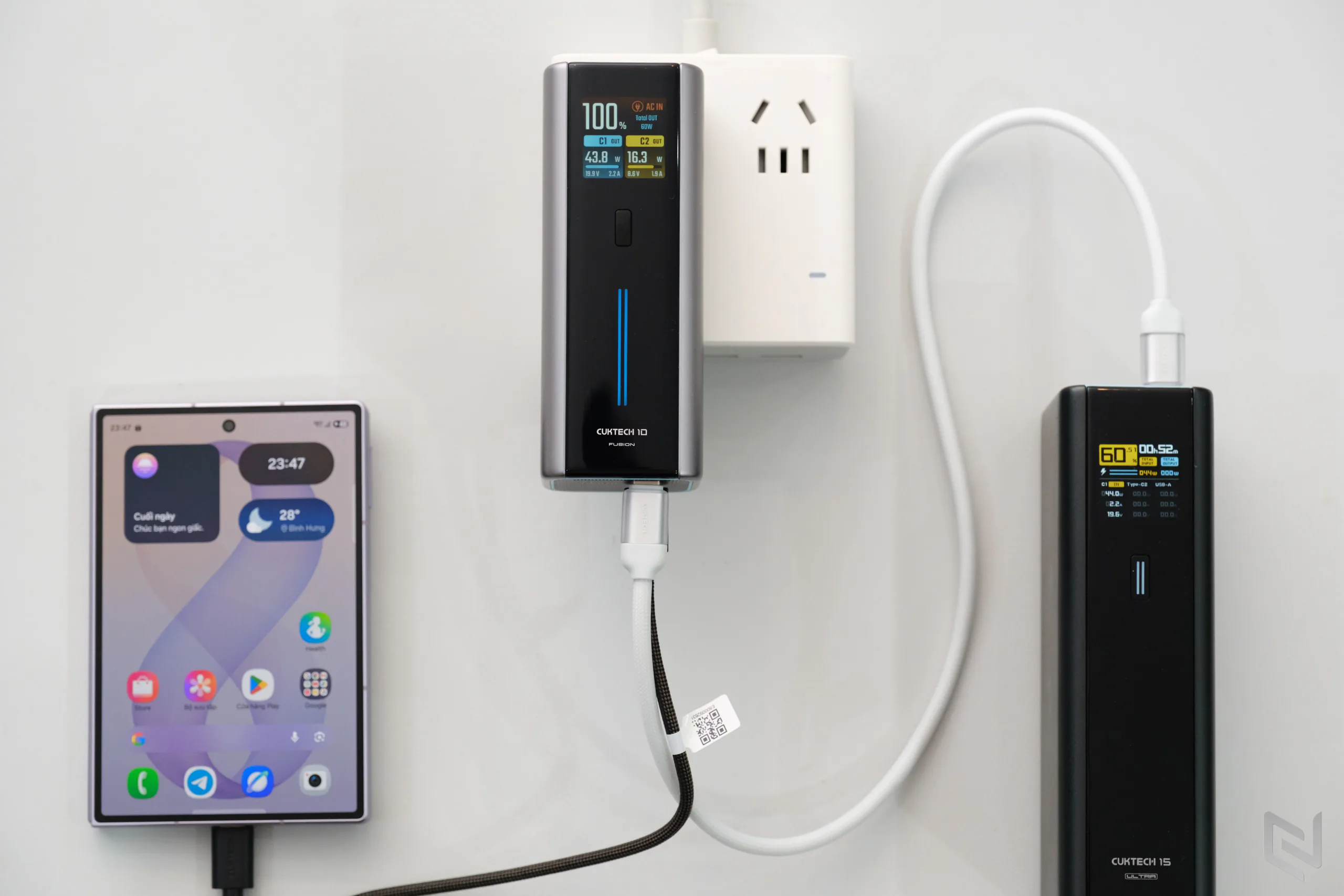Đánh giá CUKTECH 10 Fusion - Sạc kiêm pin dự phòng siêu tiện lợi