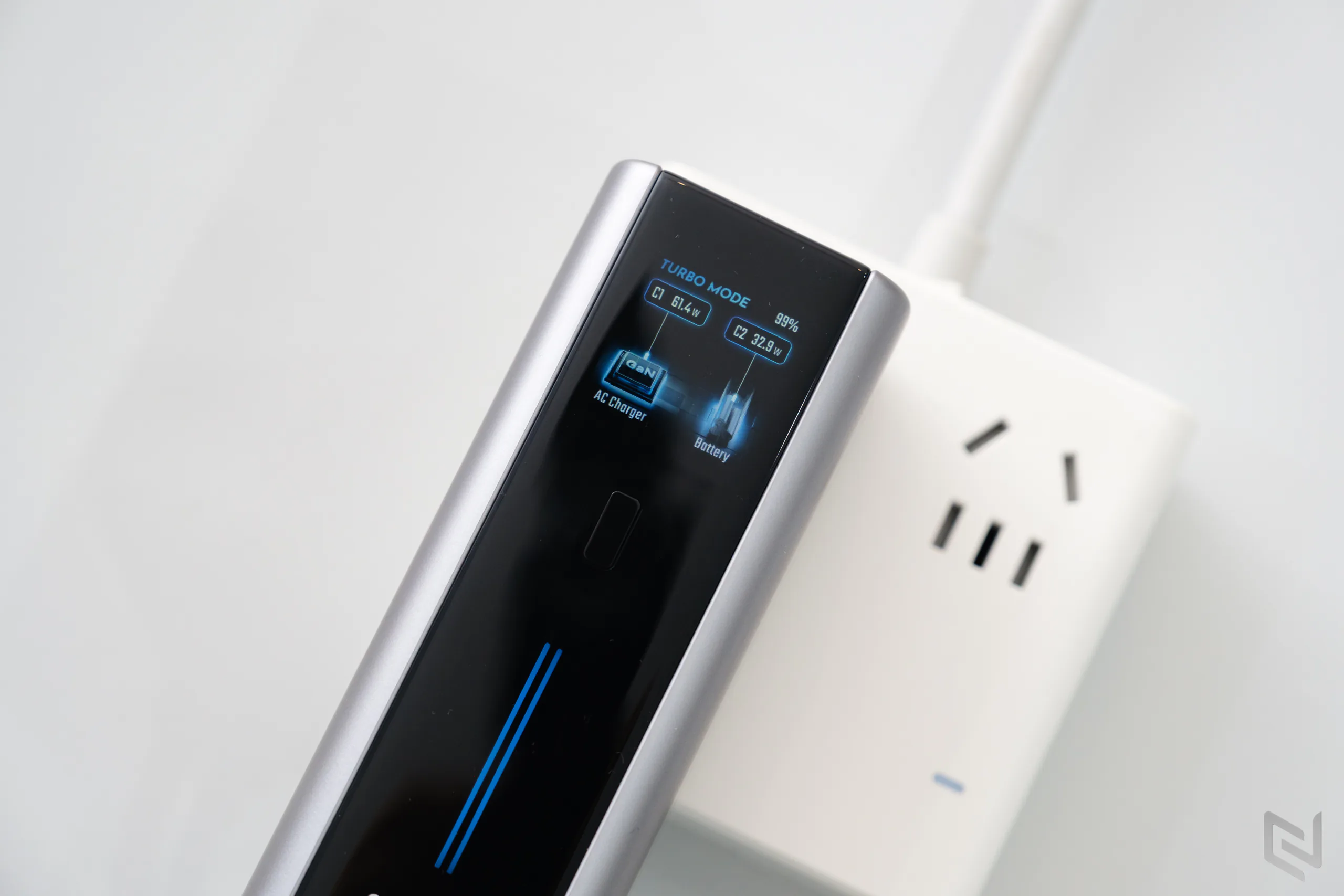 Đánh giá CUKTECH 10 Fusion - Sạc kiêm pin dự phòng siêu tiện lợi
