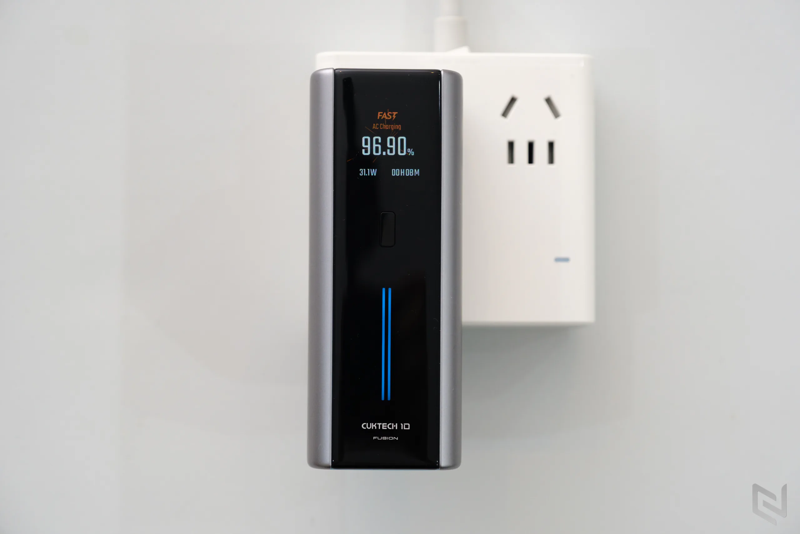 Đánh giá CUKTECH 10 Fusion - Sạc kiêm pin dự phòng siêu tiện lợi
