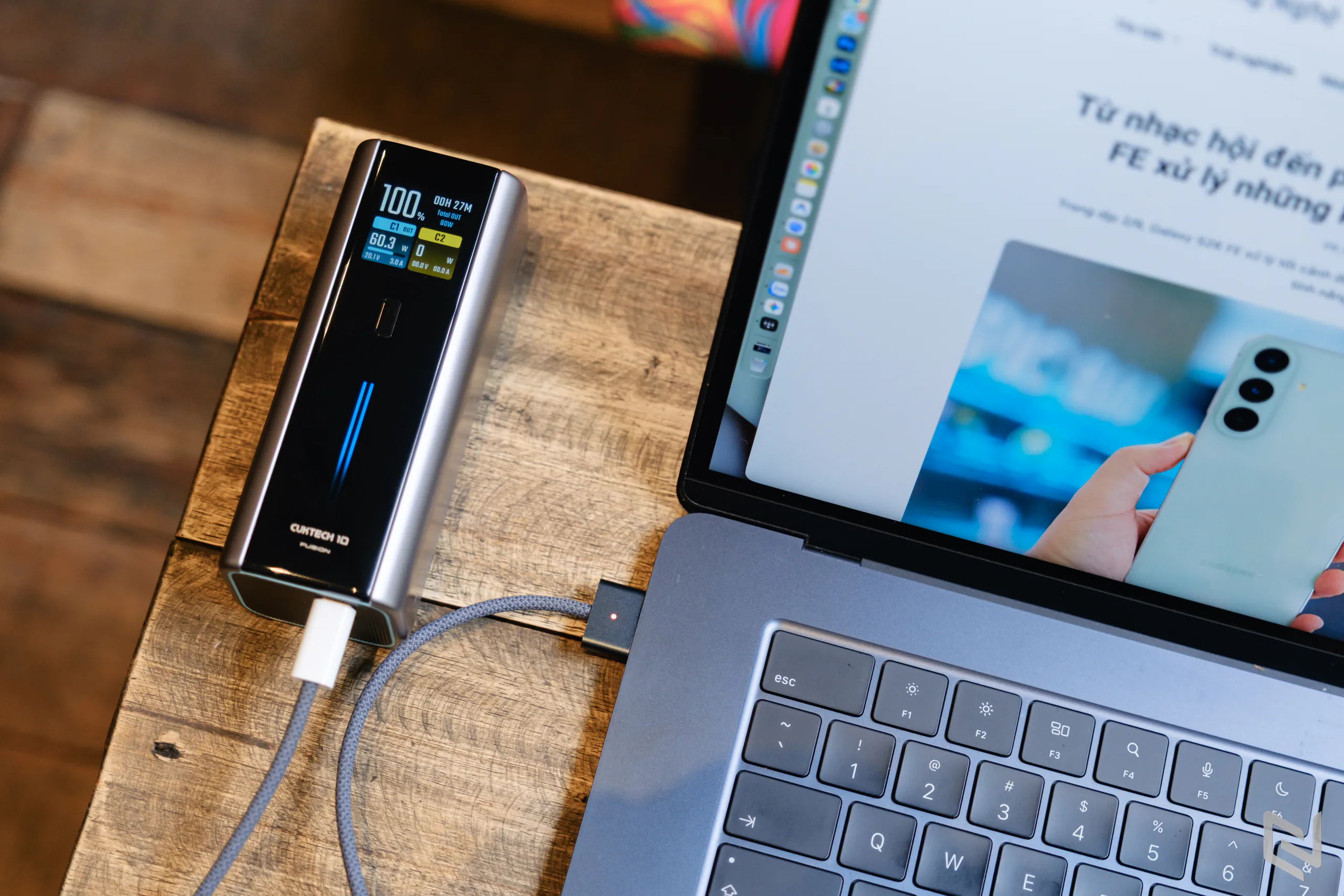 Đánh giá CUKTECH 10 Fusion - Sạc kiêm pin dự phòng siêu tiện lợi