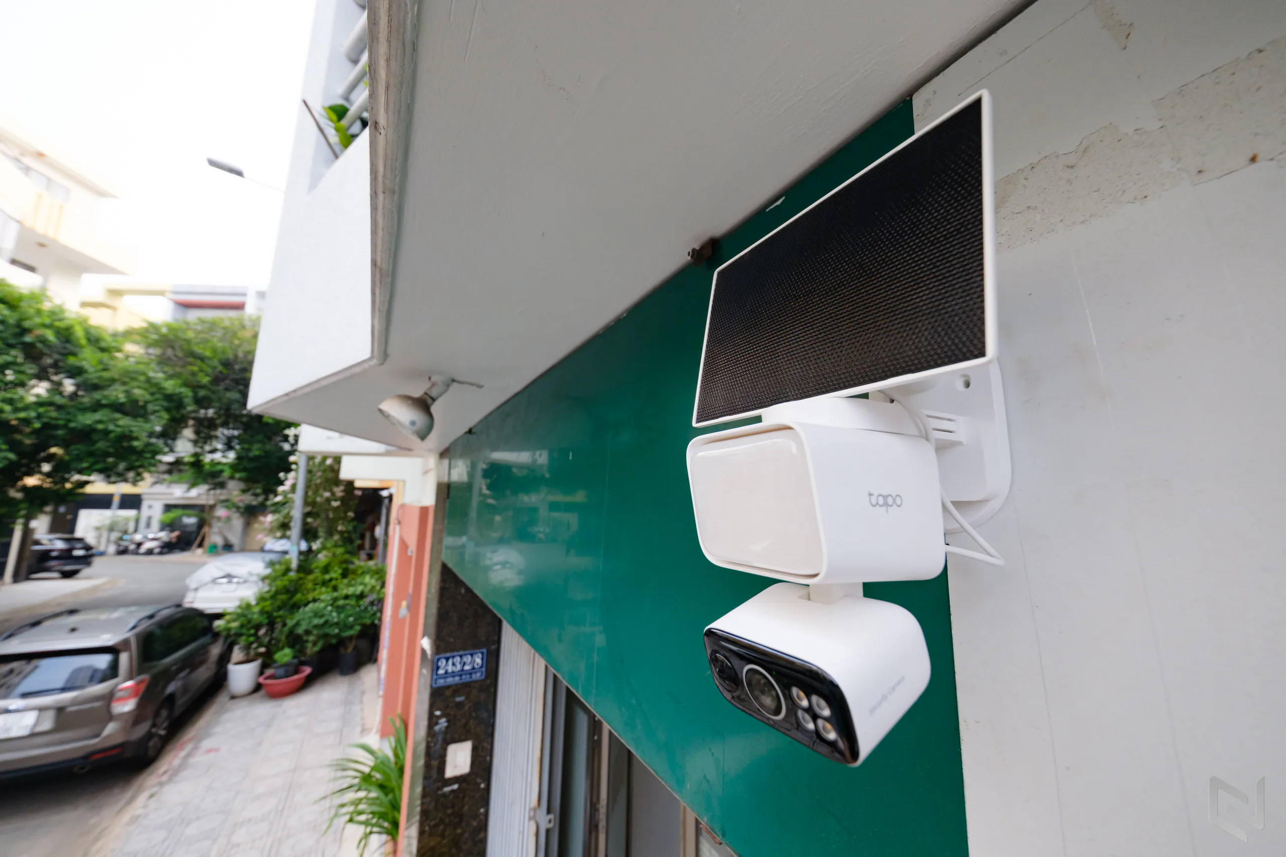 Đánh giá Tapo C615F, camera giám sát 2K 3MP tích hợp đèn pha 800 lumen