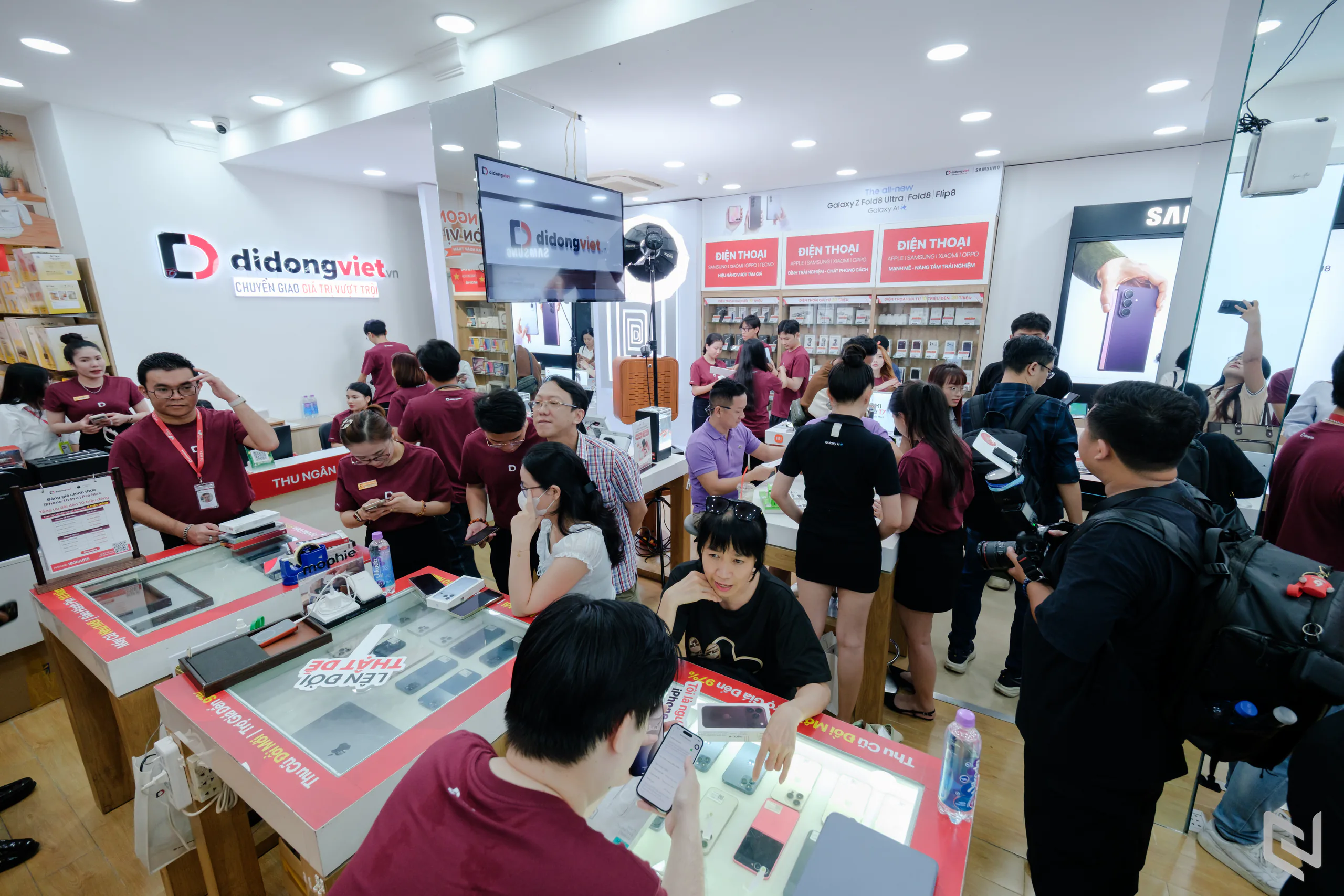 Di Động Việt mở bán iPhone 18 Pro và iPhone 18 Pro Max trên toàn quốc