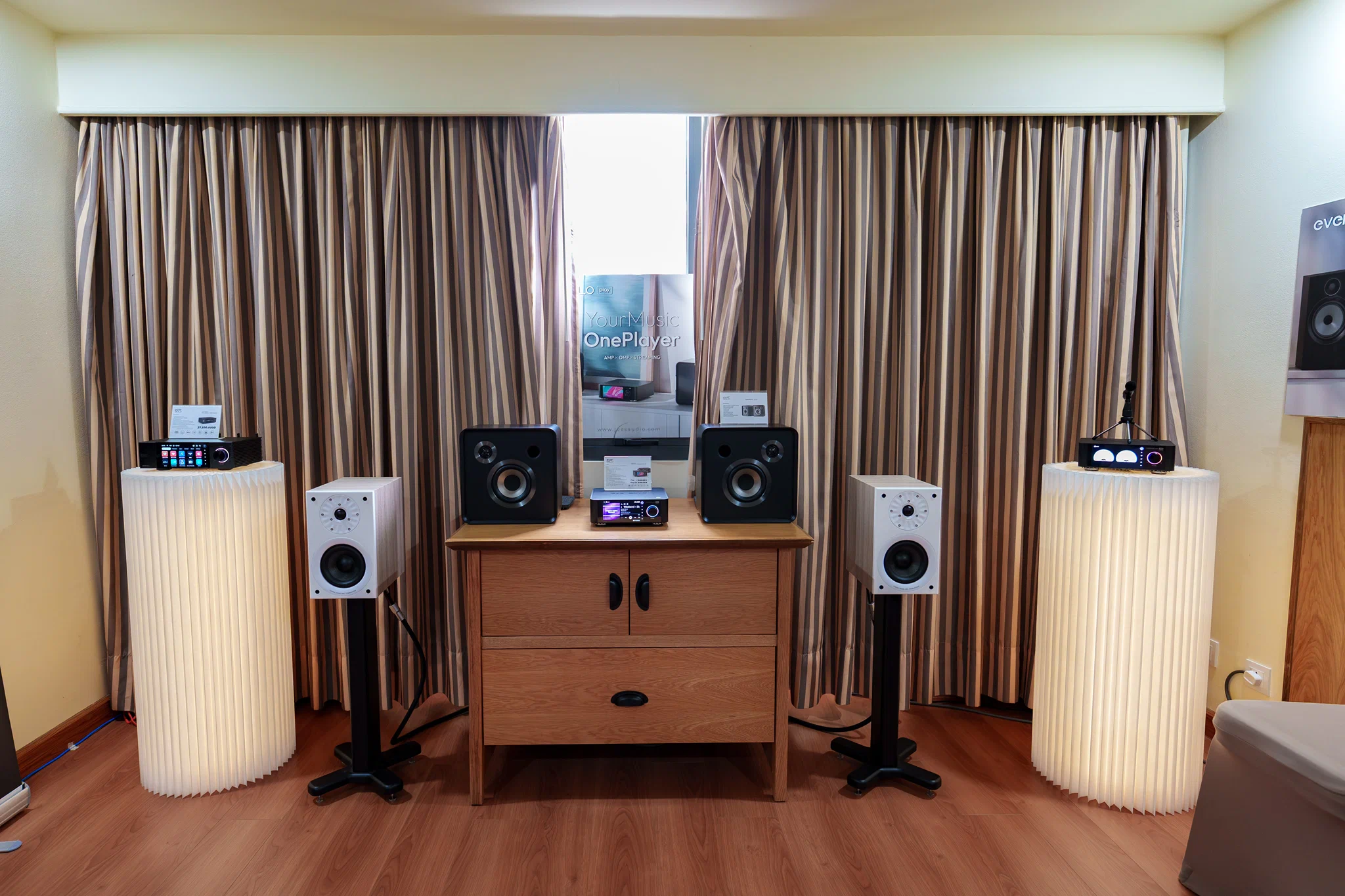 AVSHOW 26 khai mạc, quy tụ hàng trăm thương hiệu nghe nhìn tại TP.HCM