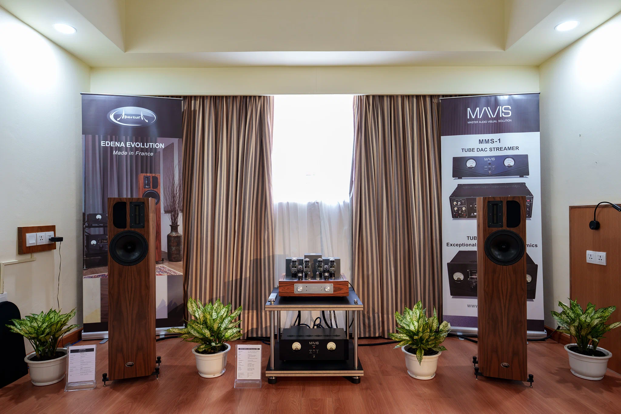 AVSHOW 26 khai mạc, quy tụ hàng trăm thương hiệu nghe nhìn tại TP.HCM