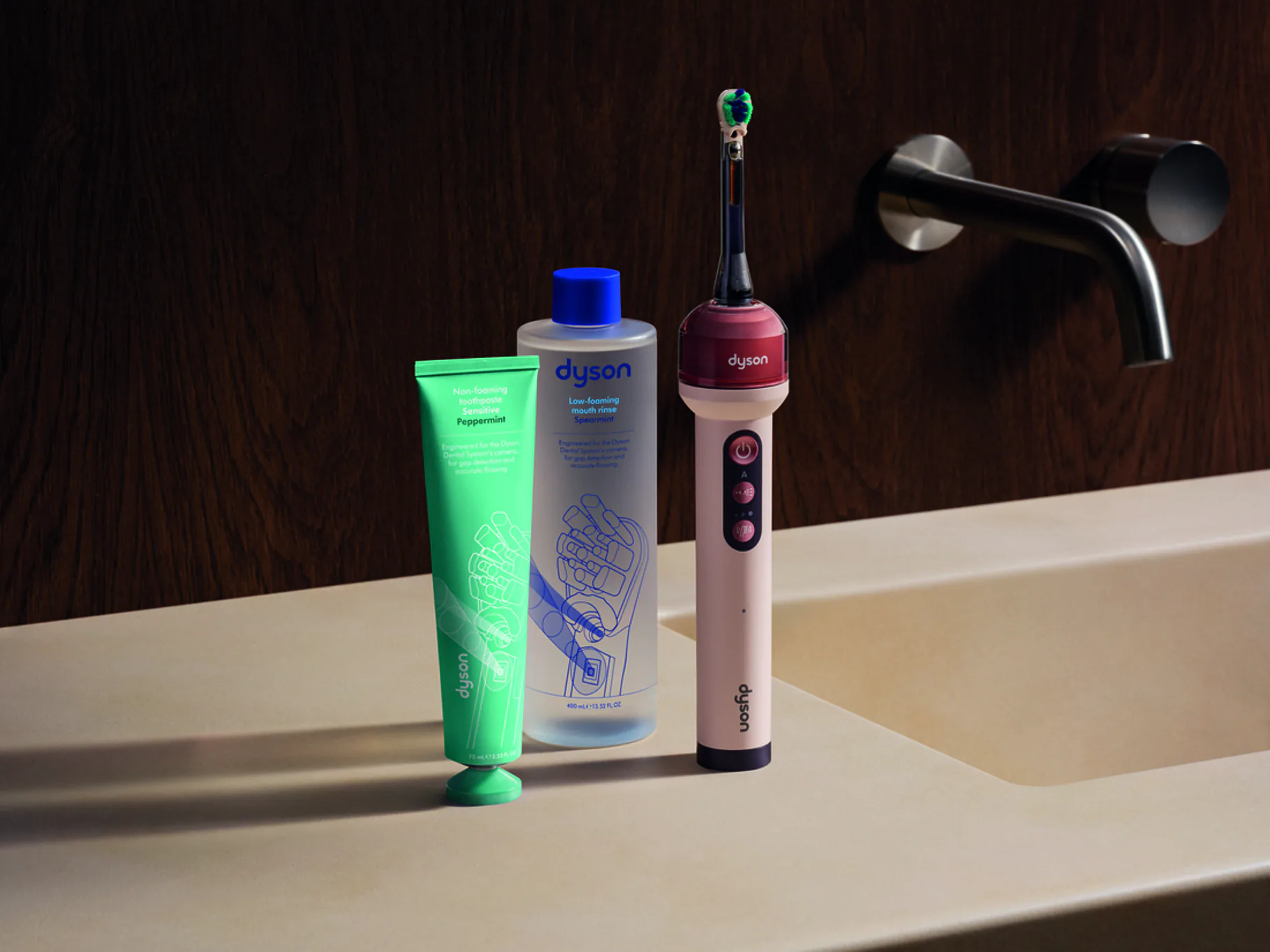 Bàn chải điện Dyson CameraJet ra mắt với camera AI và tia nước làm sạch kẽ răng