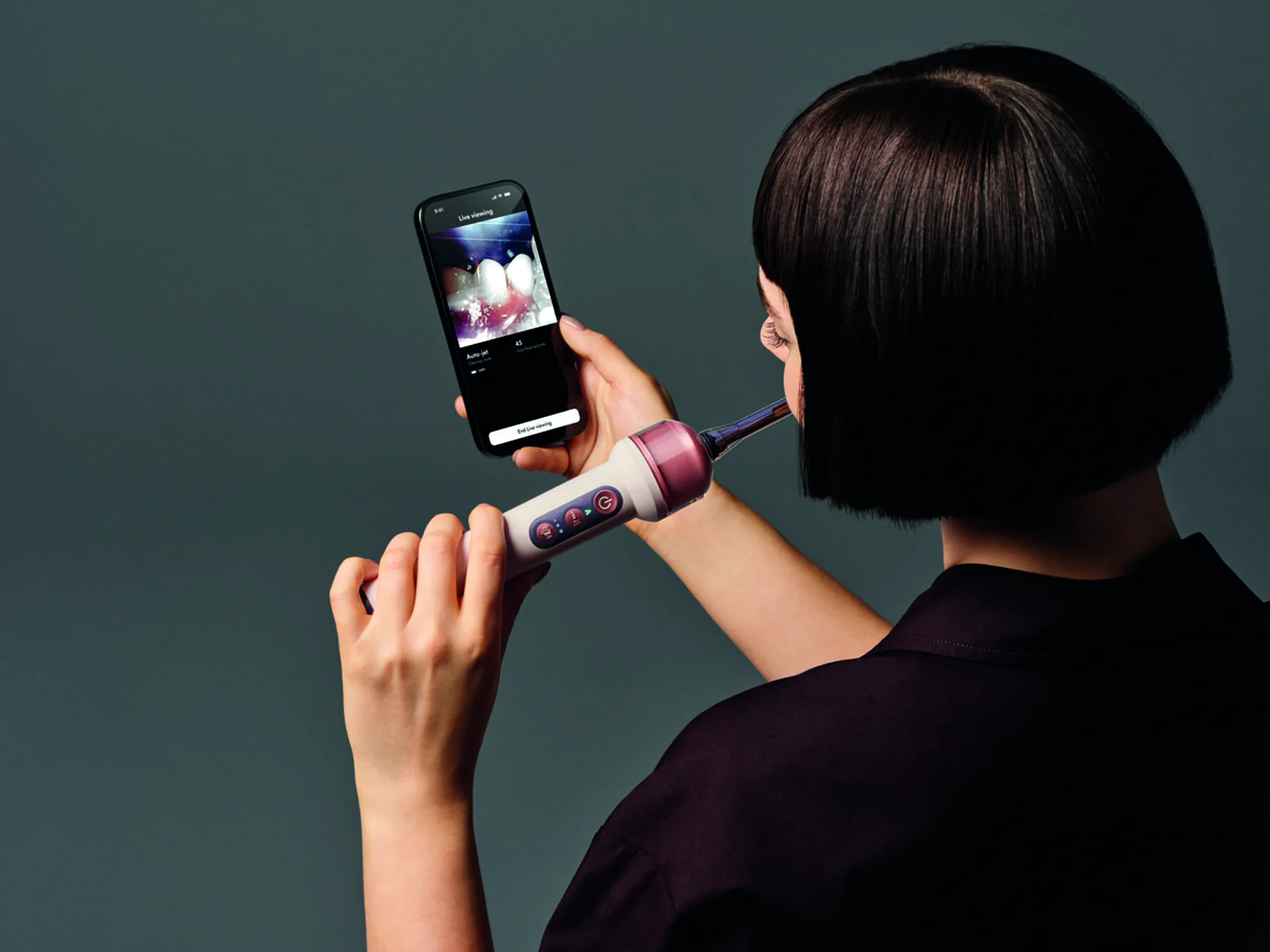 Bàn chải điện Dyson CameraJet ra mắt với camera AI và tia nước làm sạch kẽ răng