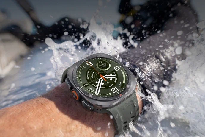 Galaxy Watch Ultra2 có gì mới và liệu đã đến lúc nâng cấp?