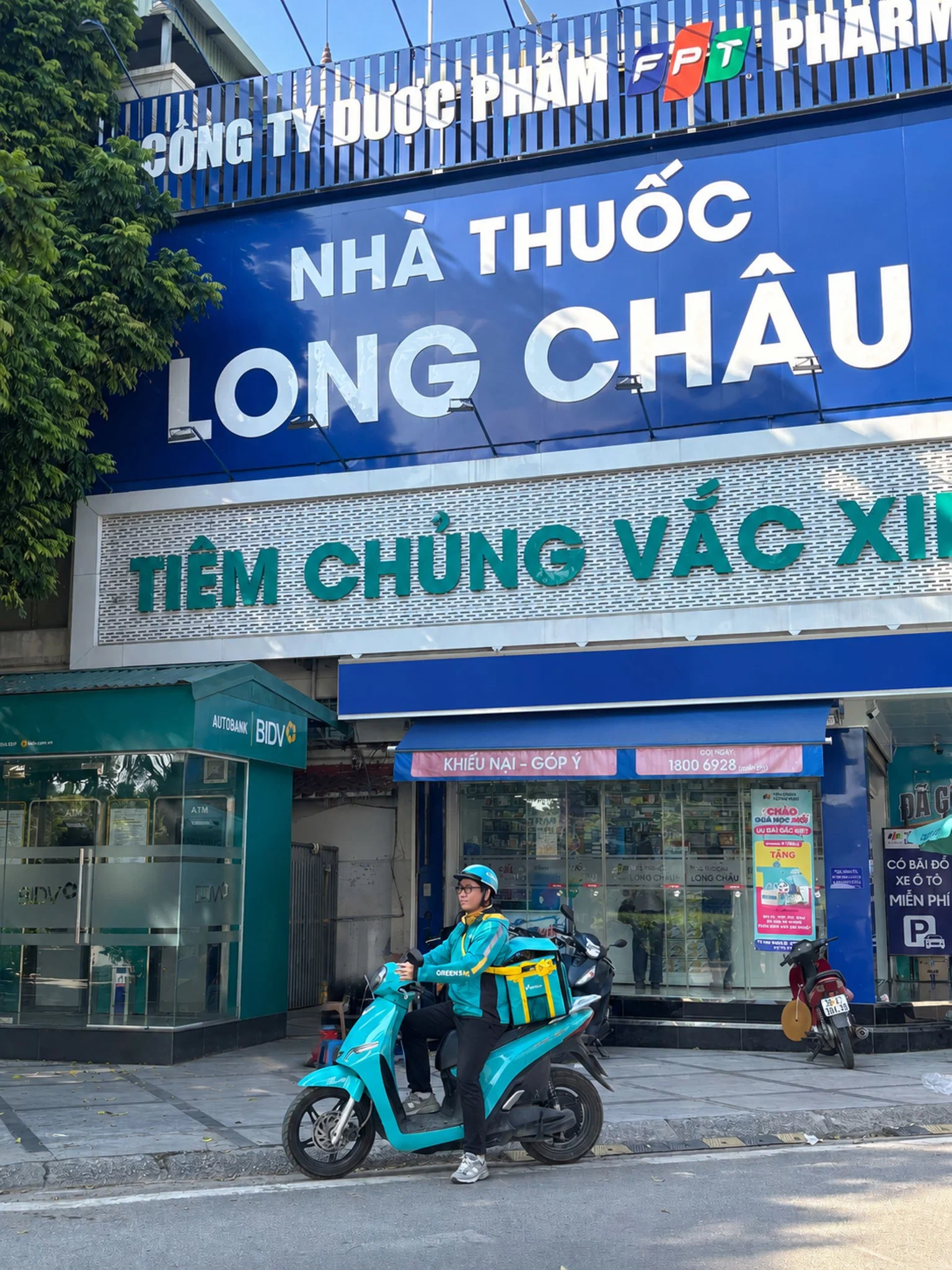 Green SM và Long Châu triển khai giao thuốc bằng xe máy điện tại hơn 1,500 nhà thuốc