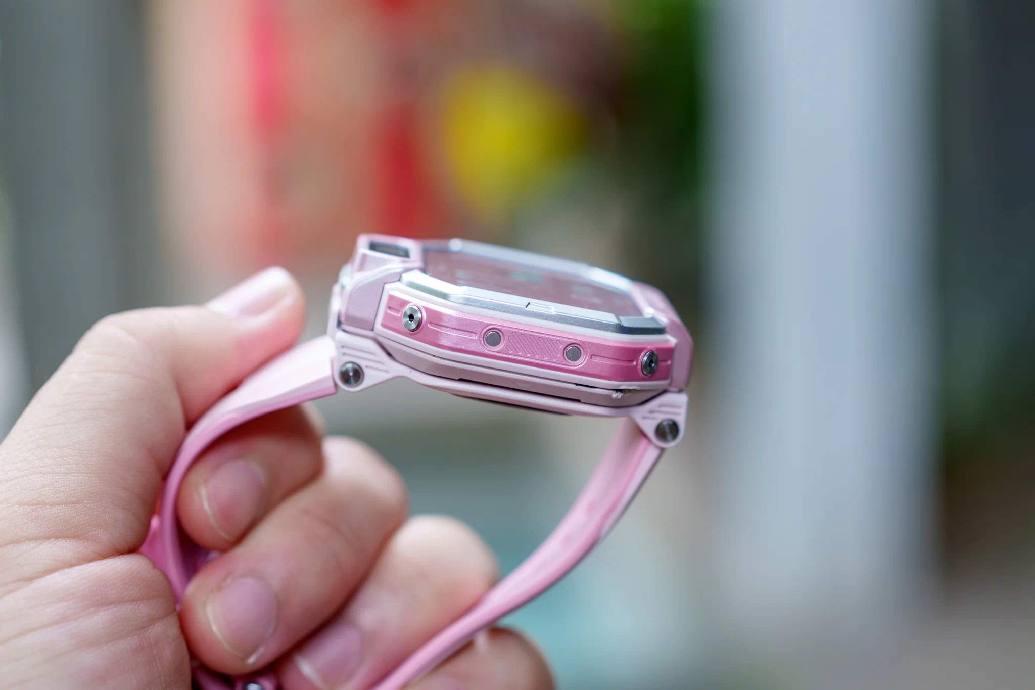 HUAWEI WATCH KIDS X1 mở bán tại Việt Nam - Thiết kế xoay 360° và loạt công cụ theo dõi, liên lạc với trẻ