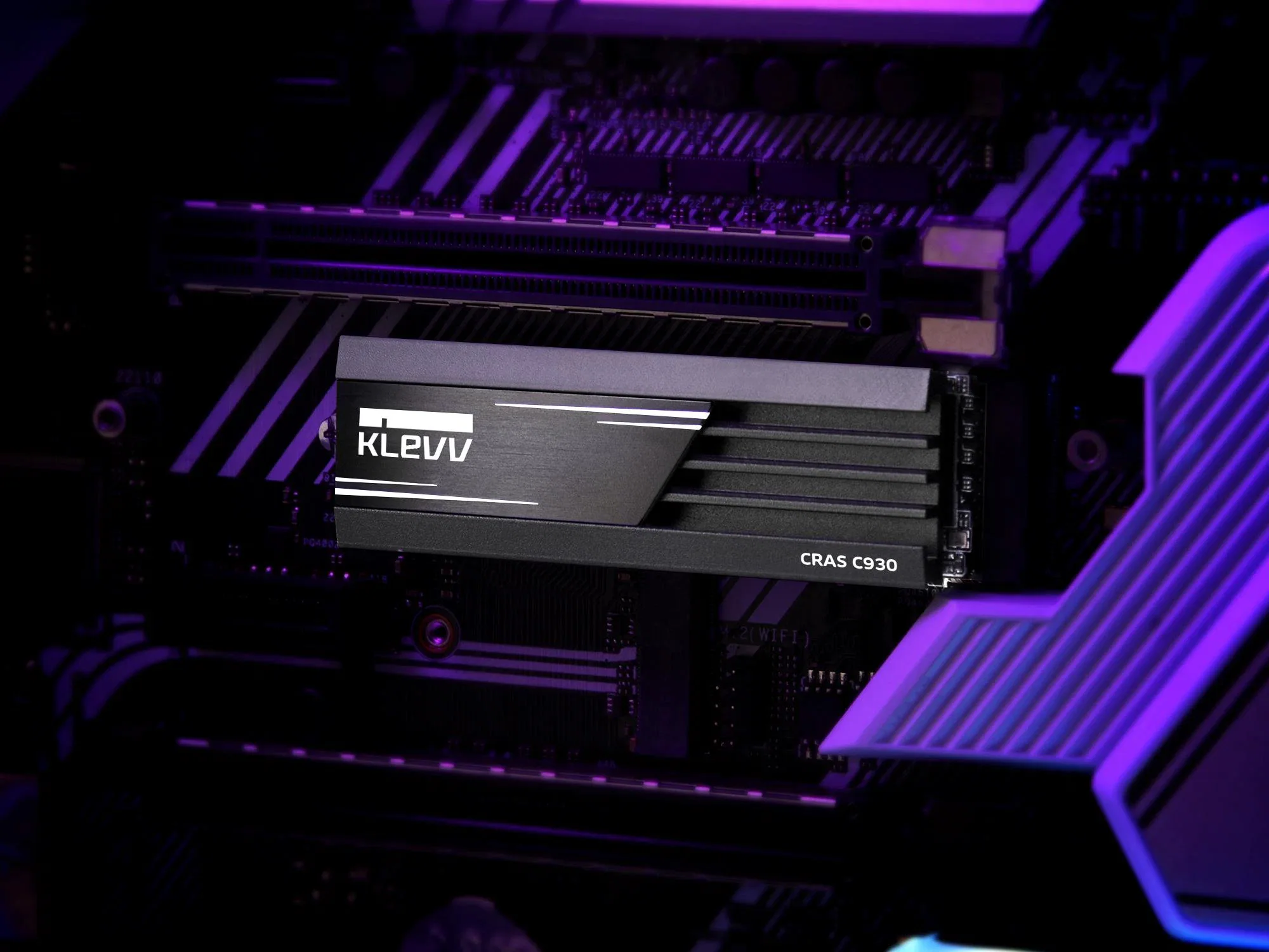 KLEVV ra mắt bộ ba SSD PCIe Gen4 CRAS C930, C925G và C910G