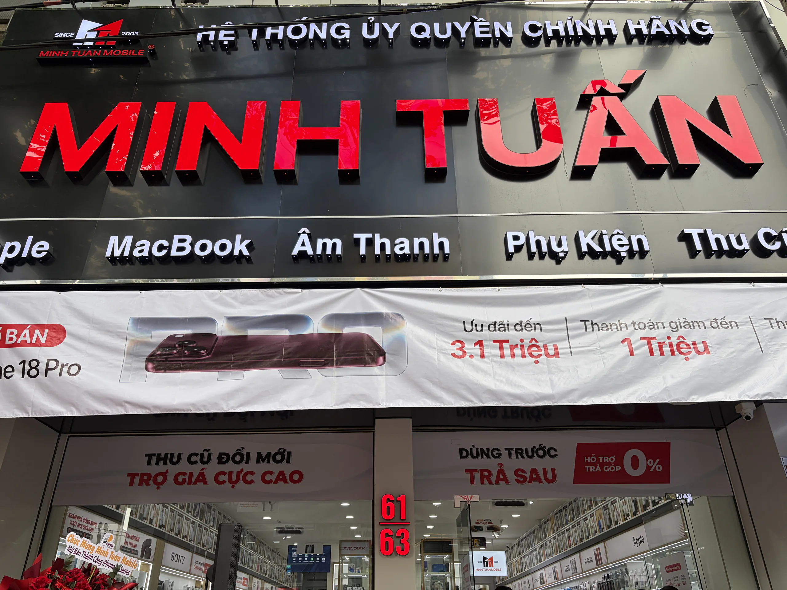 Minh Tuấn Mobile mở bán iPhone 18 Pro và iPhone 18 Pro Max, cam kết “Hẹn sao. Giao vậy”, ưu đãi hấp dẫn