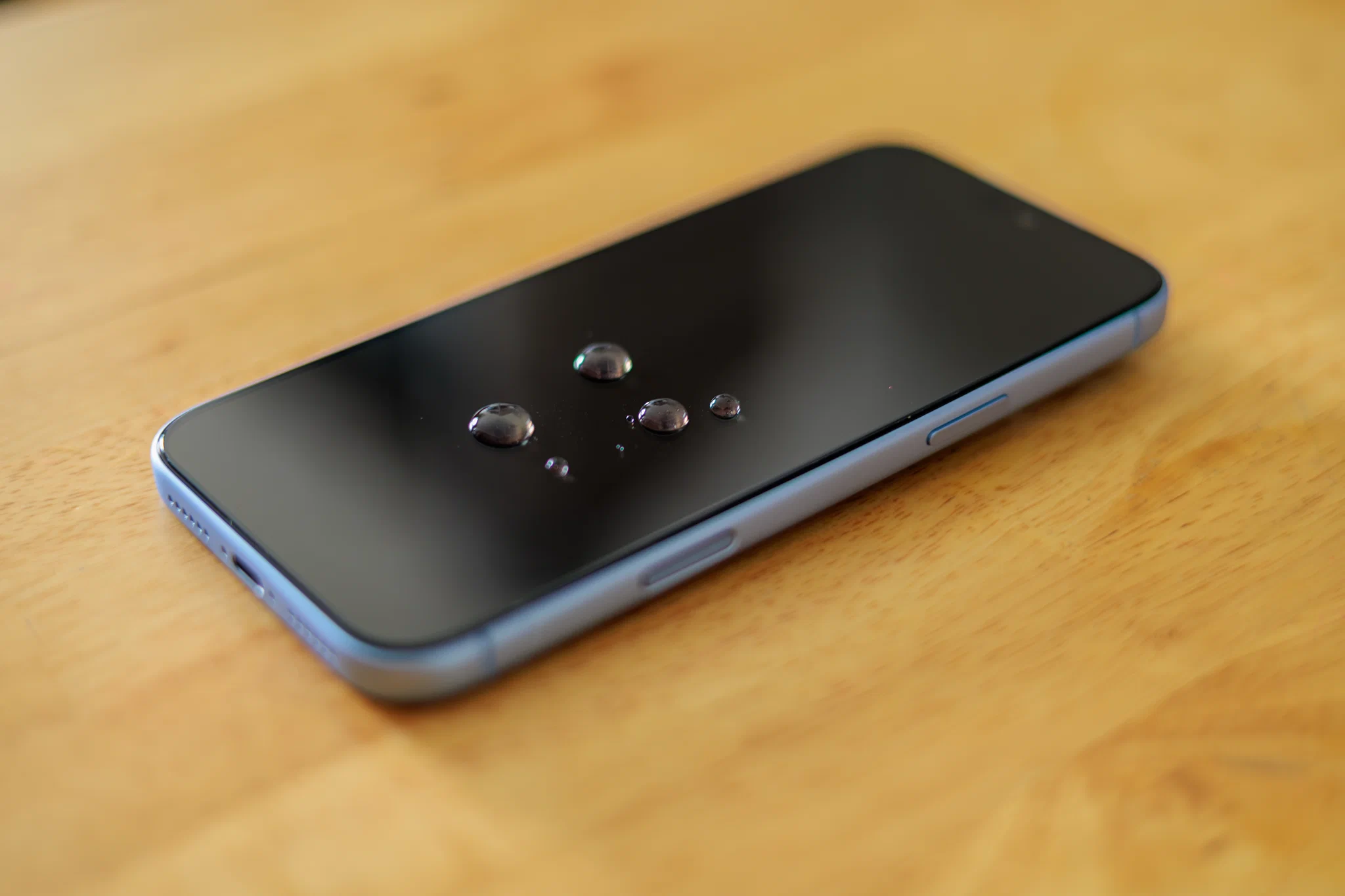 Trên tay bộ ba phụ kiện iPhone 18 Pro Max từ HD Group, từ bảo vệ đến sạc nhanh