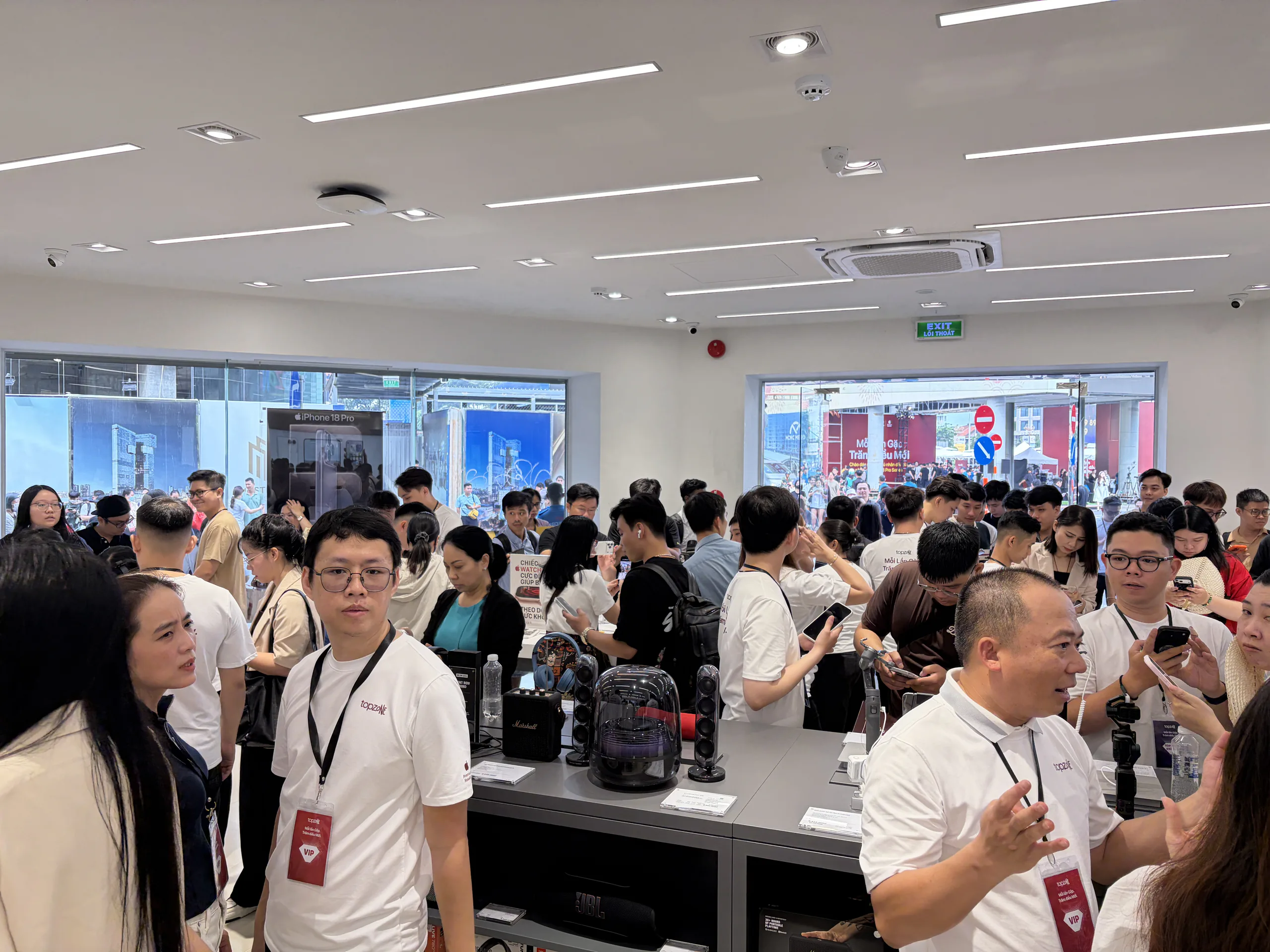 TopZone chính thức mở bán iPhone 18 Pro, iPhone 18 Pro Max và AirPods 5