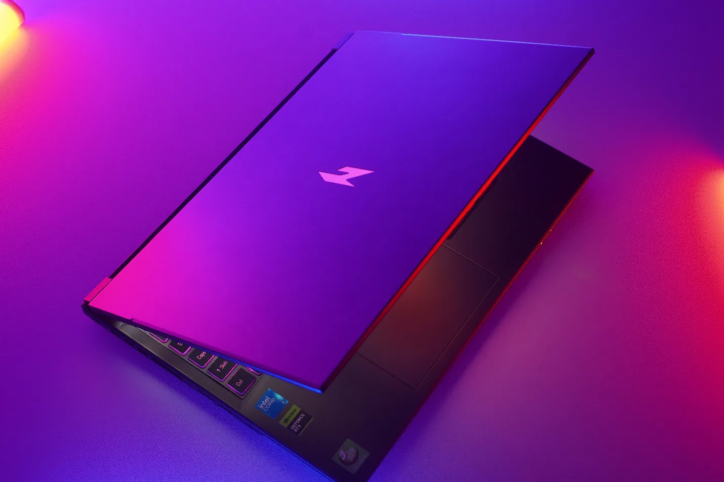 Acer Nitro ProPanel ANV16-I12: Laptop gaming đa năng cho học tập và giải trí