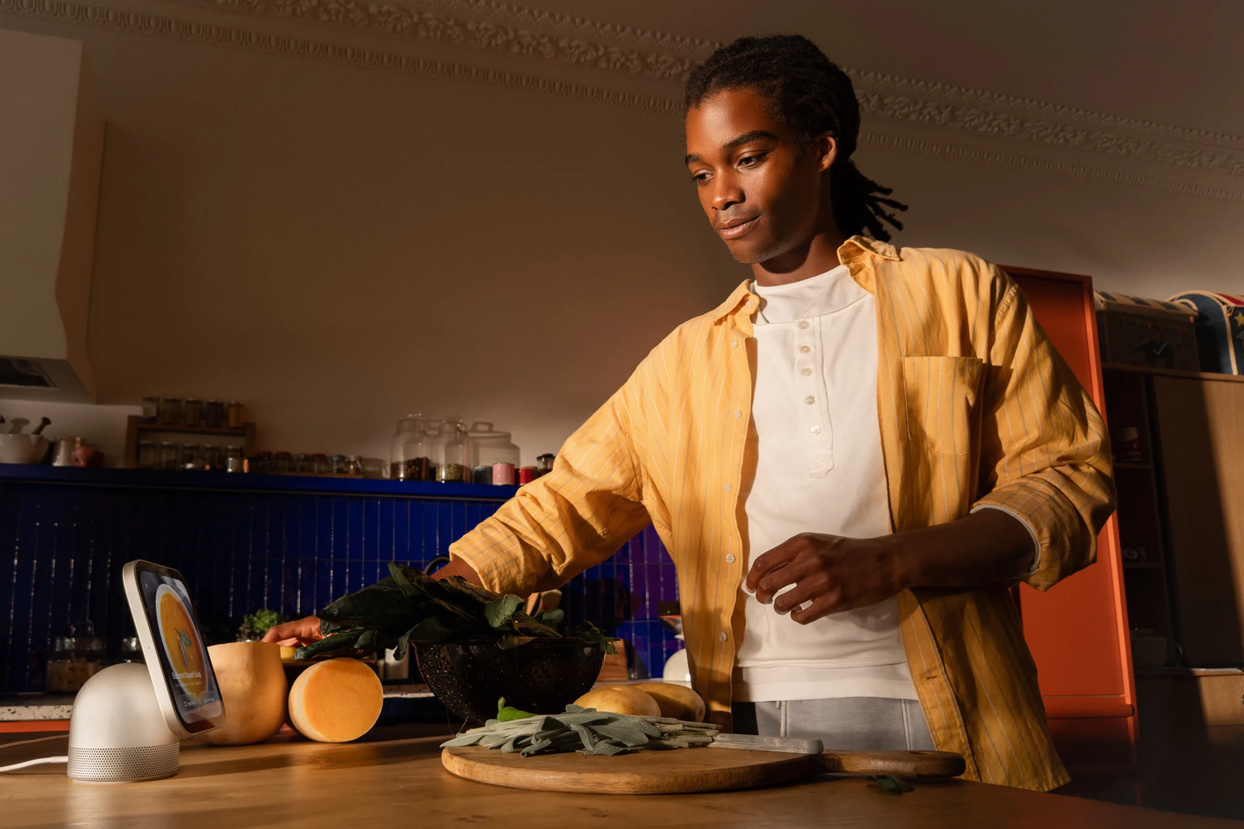 Apple HomeView lifestyle kitchen