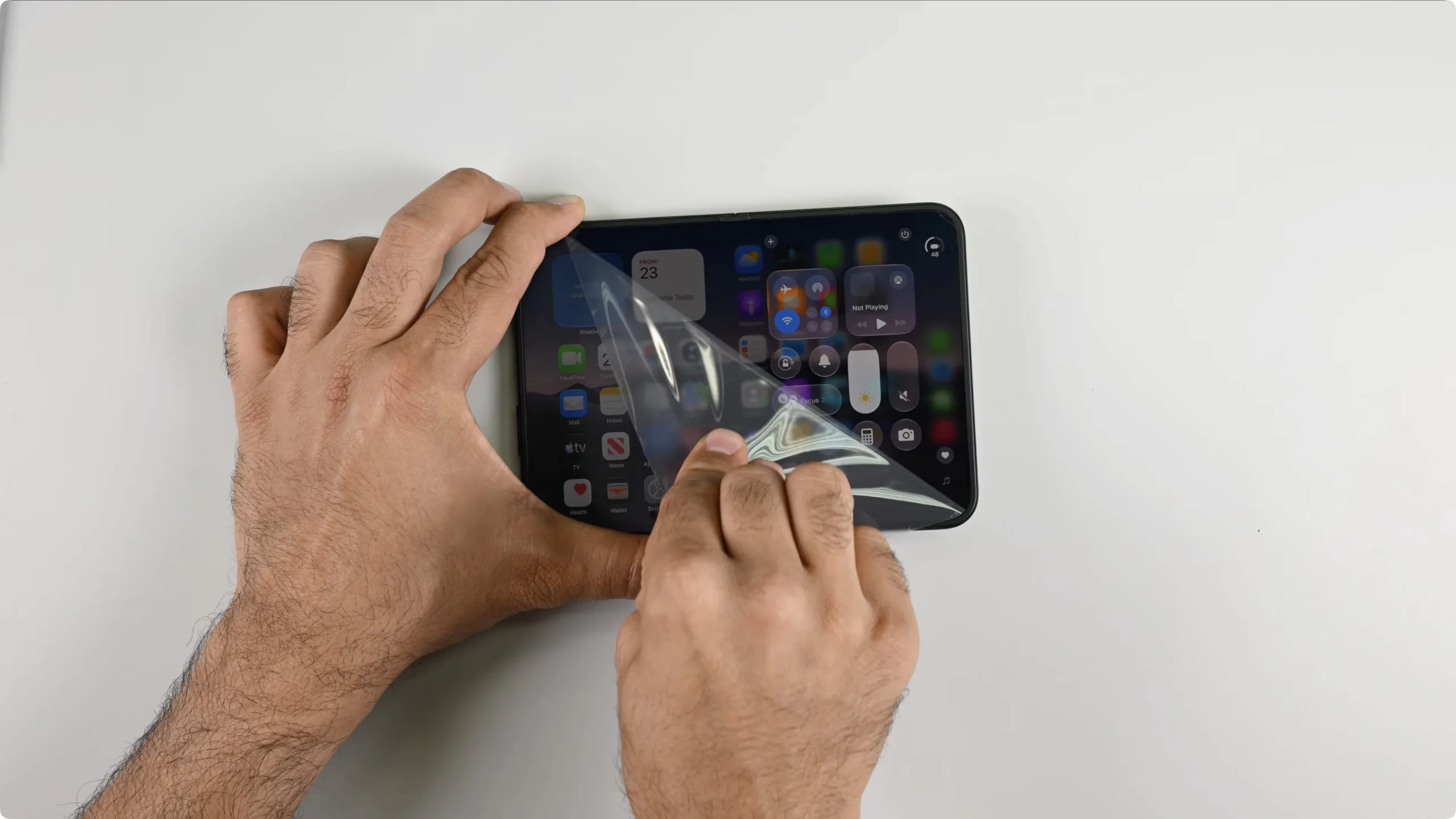 Apples Folding iPhone Might Have a Screen Problem mp4 02 15 134