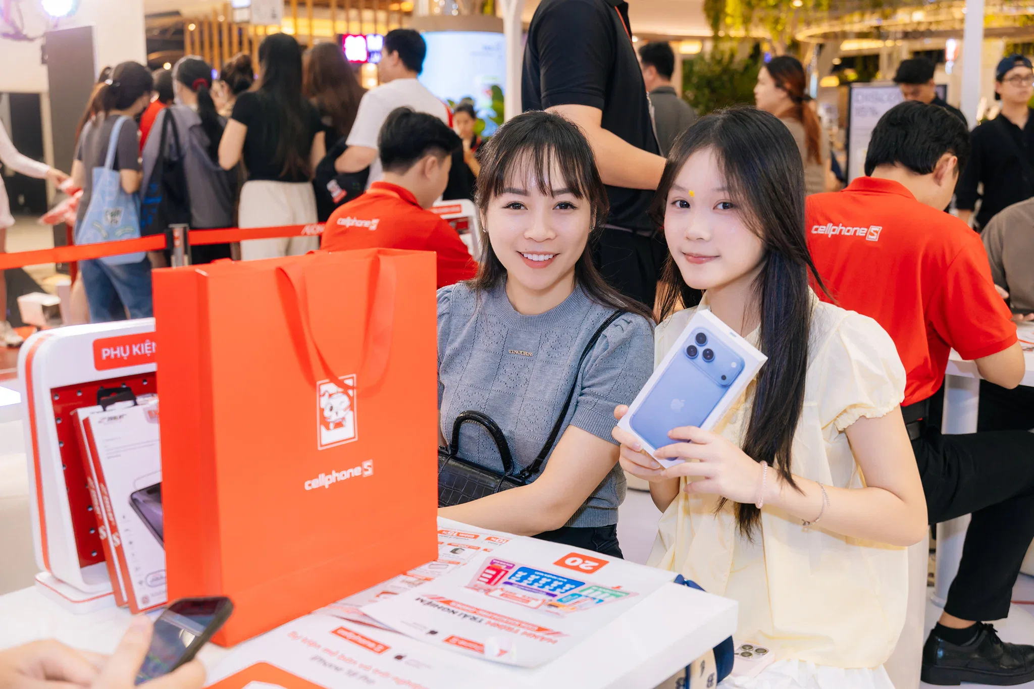CelllphoneS 5556