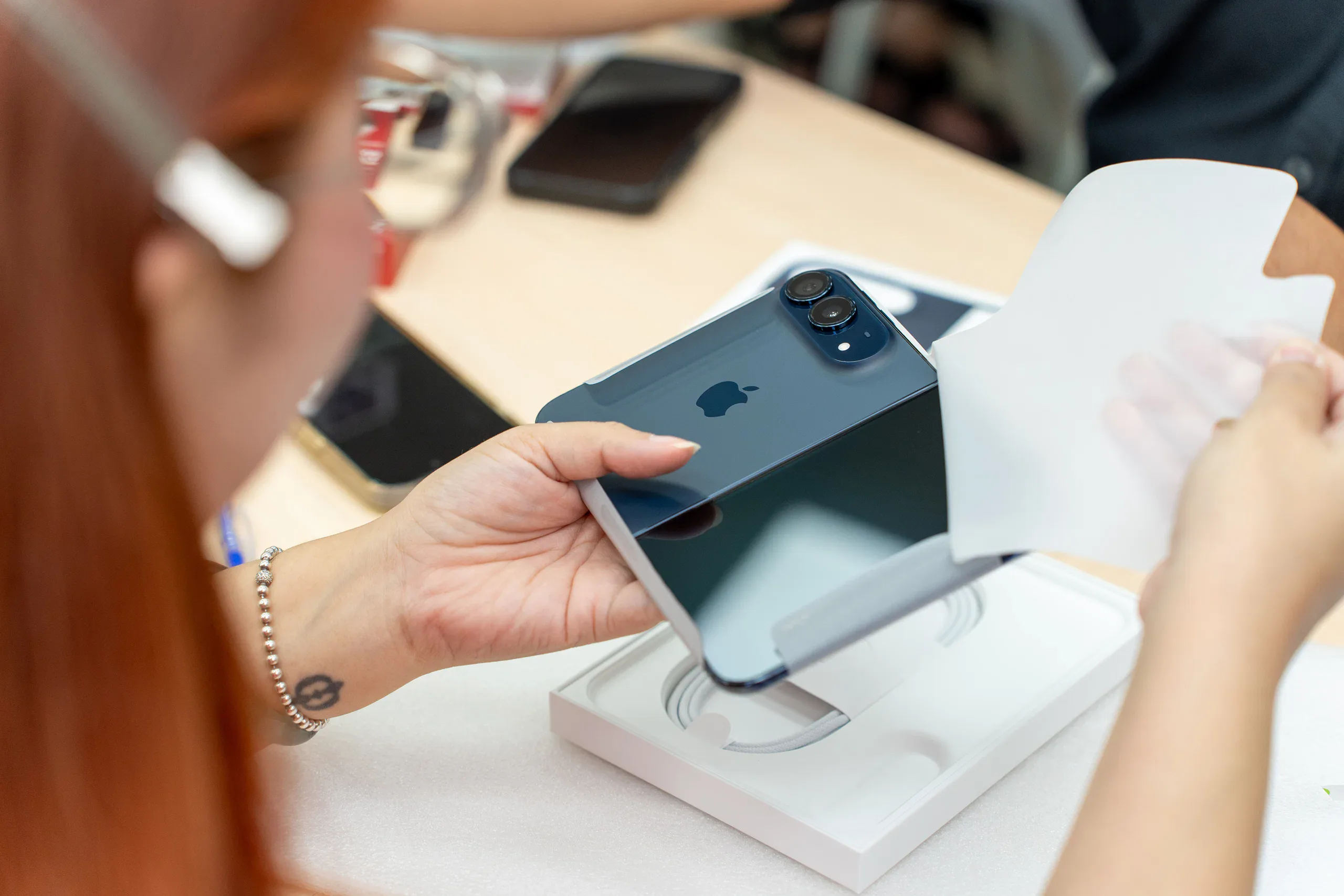 CellphoneS mở bán iPhone Duo chính hãng, ưu đãi đến 5 triệu đồng