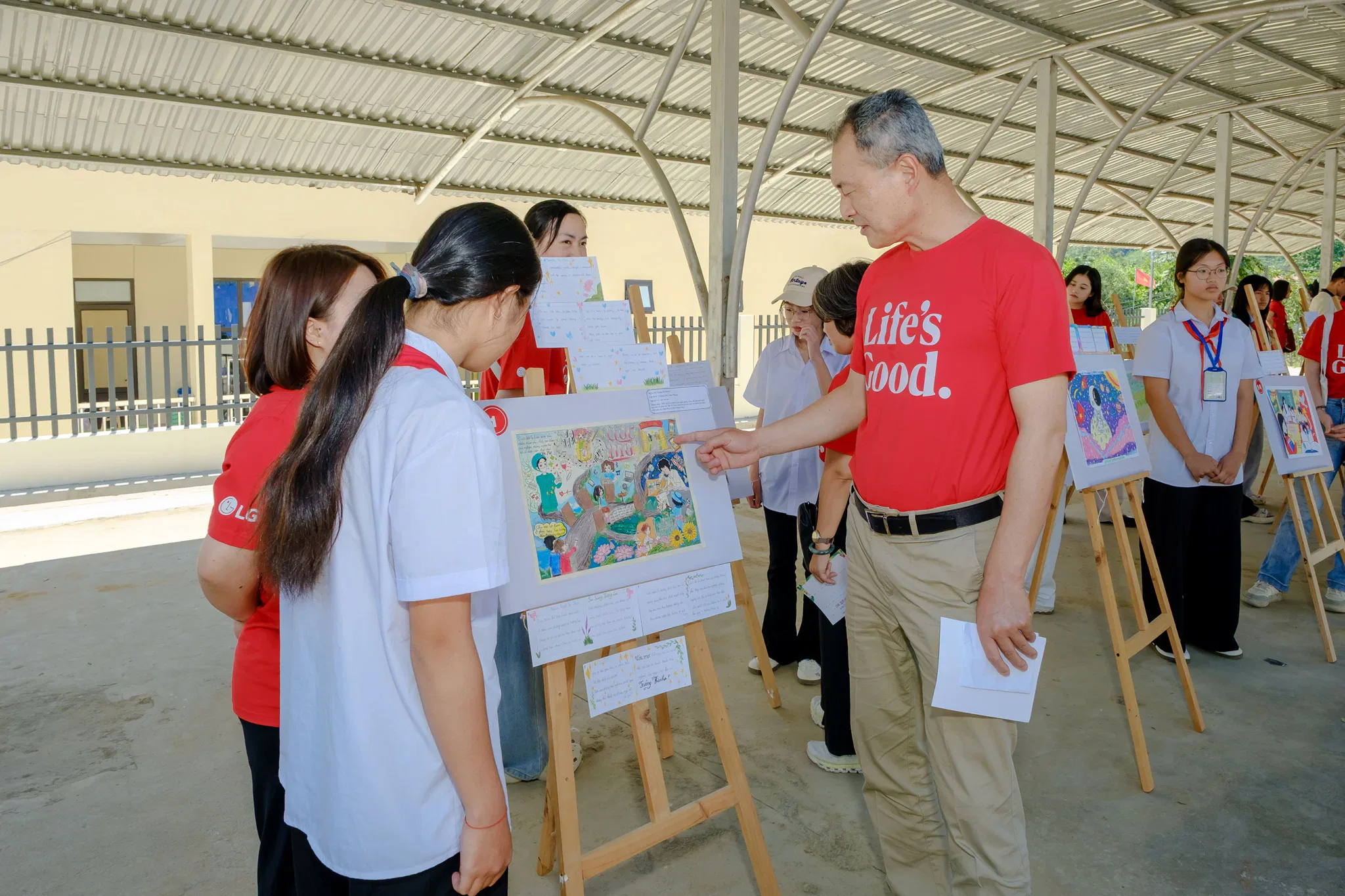 LG Electronics Korea Food for the Hungry International 03