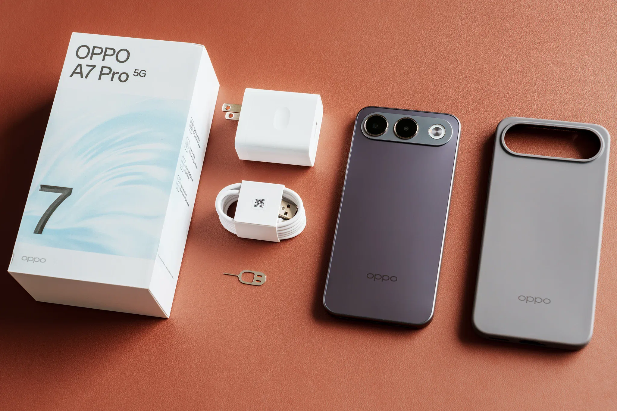 Đánh giá nhanh OPPO A7 Pro 5G: Camera selfie 50MP, thiết kế trẻ trung và bền bỉ