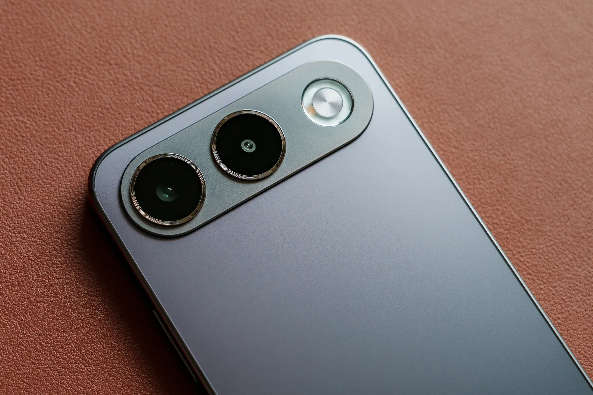 OPPO A7 Pro 5G danh gia 24