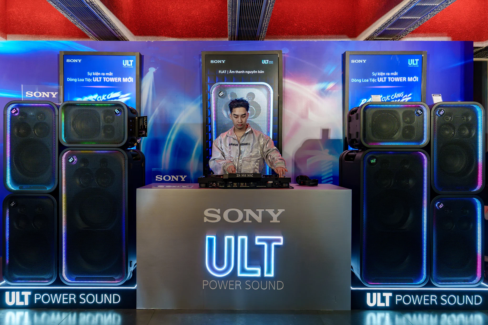 Sony ULT TOWER thế hệ mới hướng đến tiệc lớn, DJ và karaoke với âm bass mạnh hơn