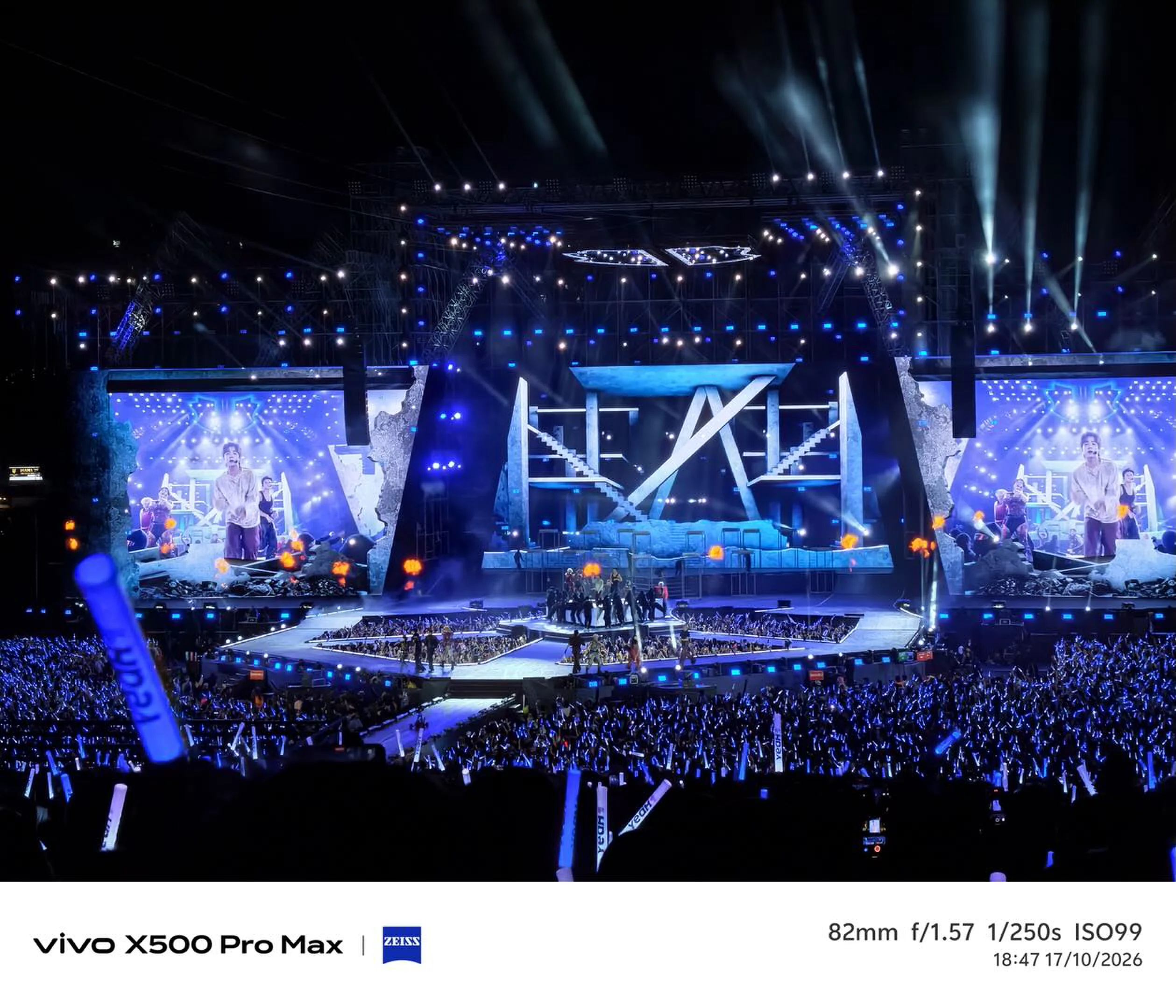 Trải nghiệm vivo X500 Series tại concert Anh Trai Vượt Ngàn Chông Gai 2026